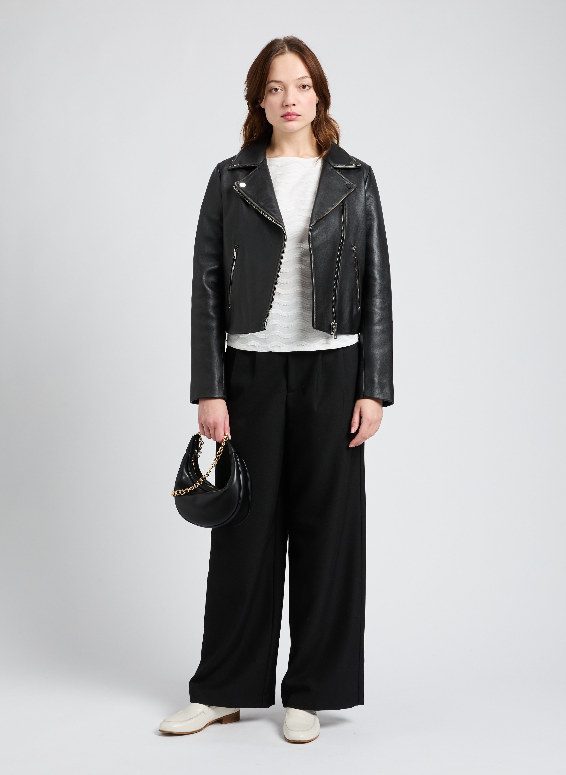 Short zip-up leather jacket SAISON 1865 Black