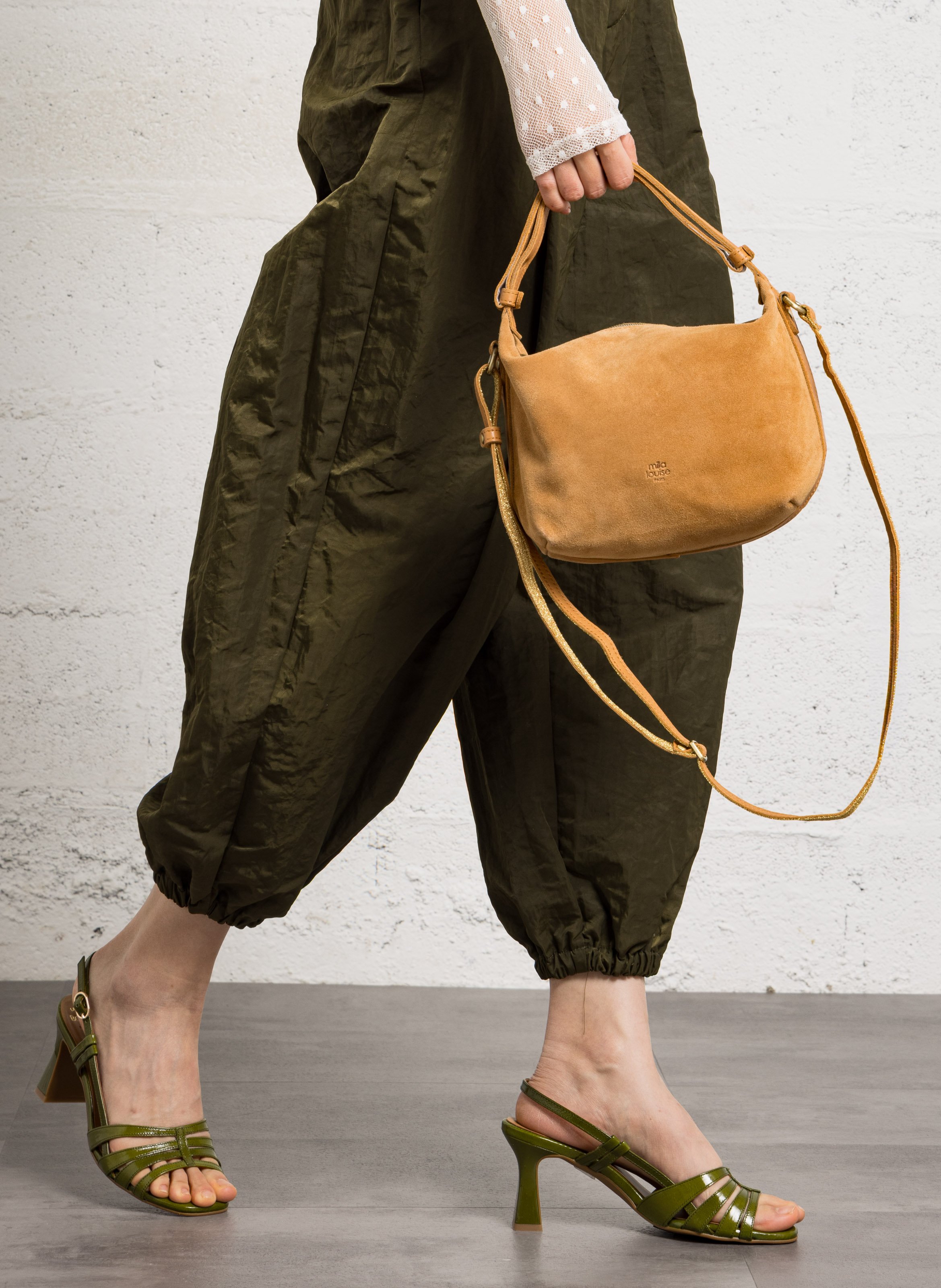 Sac bandoulière en cuir suédé MILA LOUISE Beige