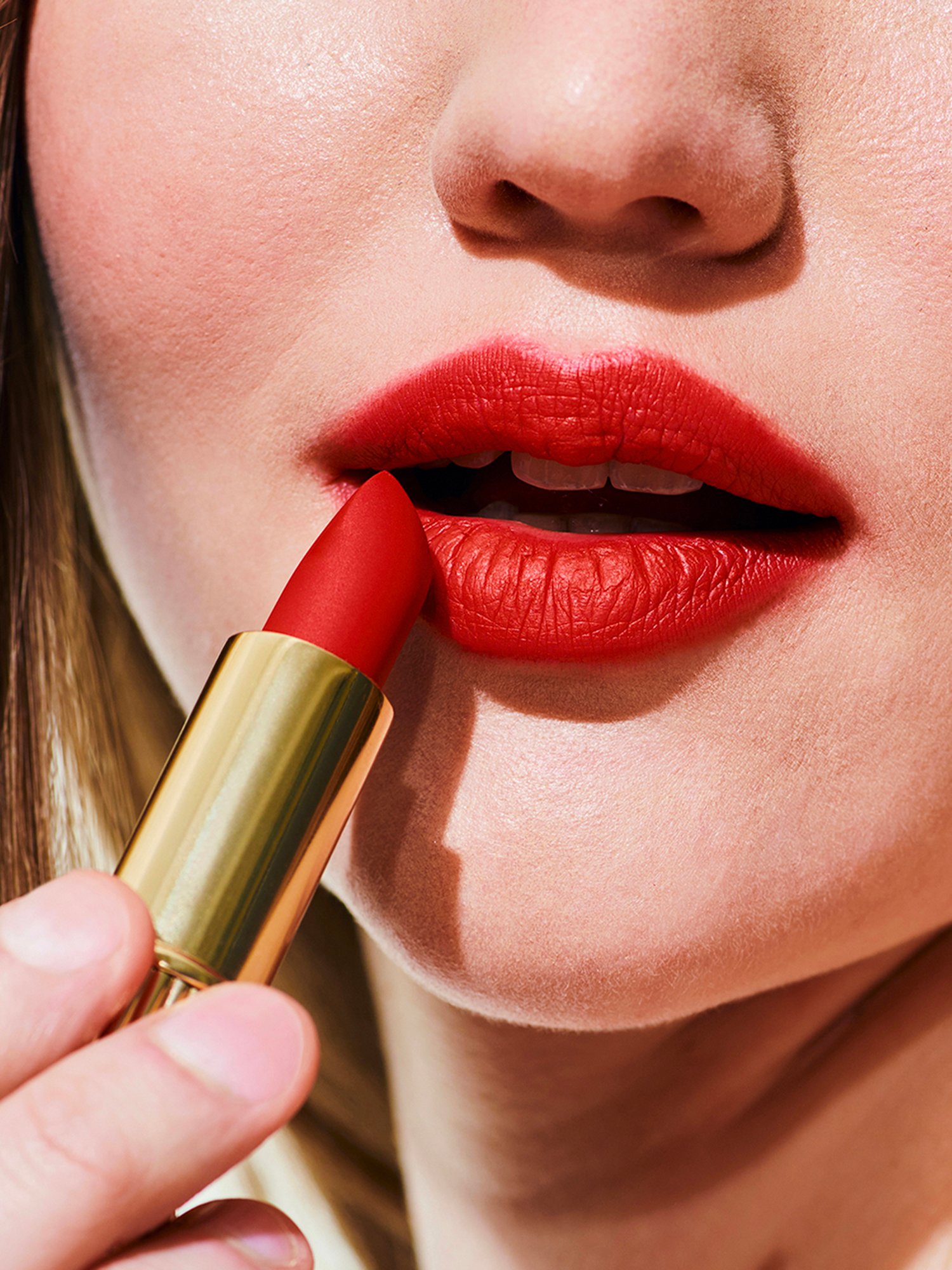 The Red LES FILLES EN ROUJE Nathalie