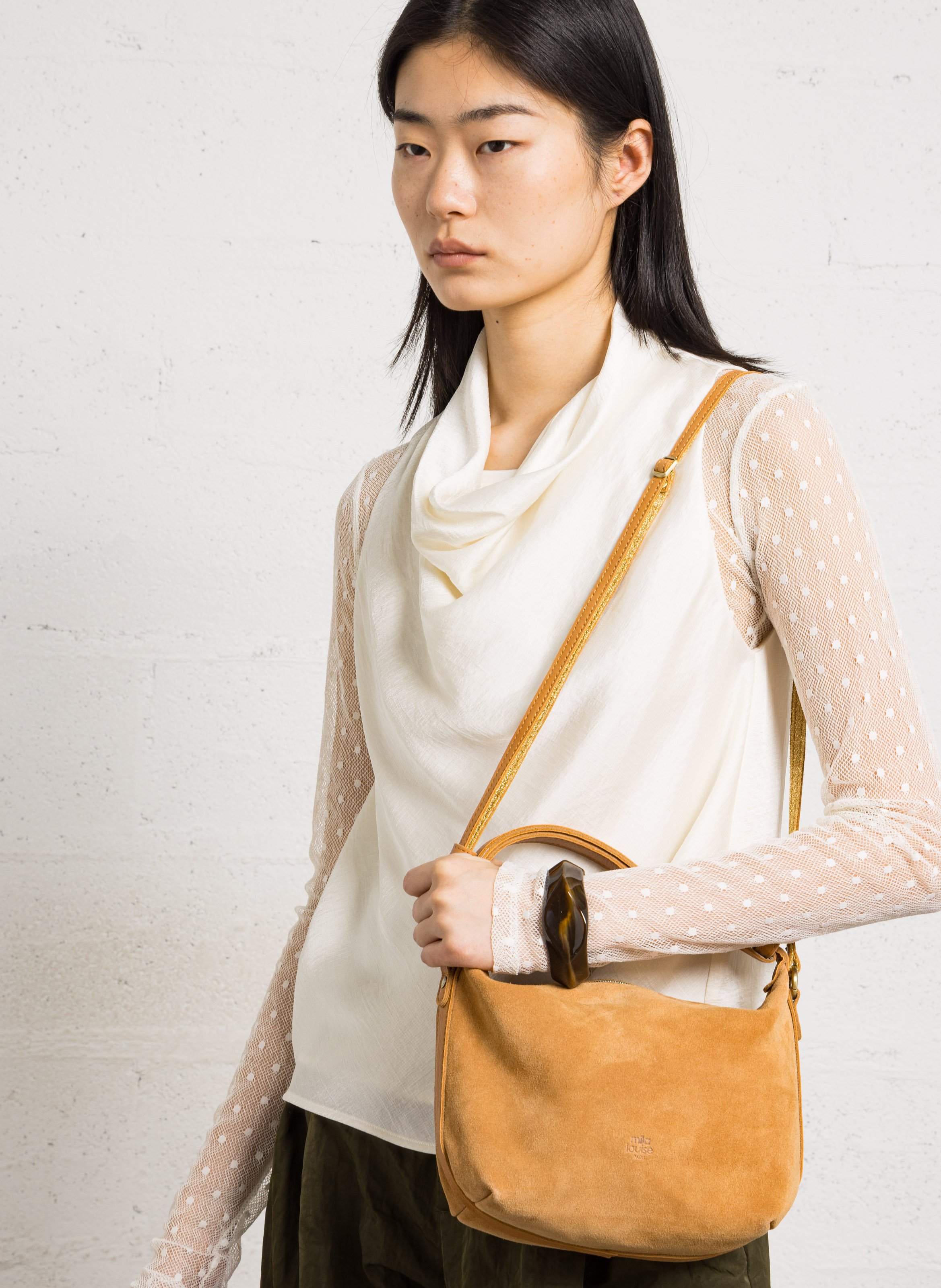 Sac bandoulière en cuir suédé MILA LOUISE Beige