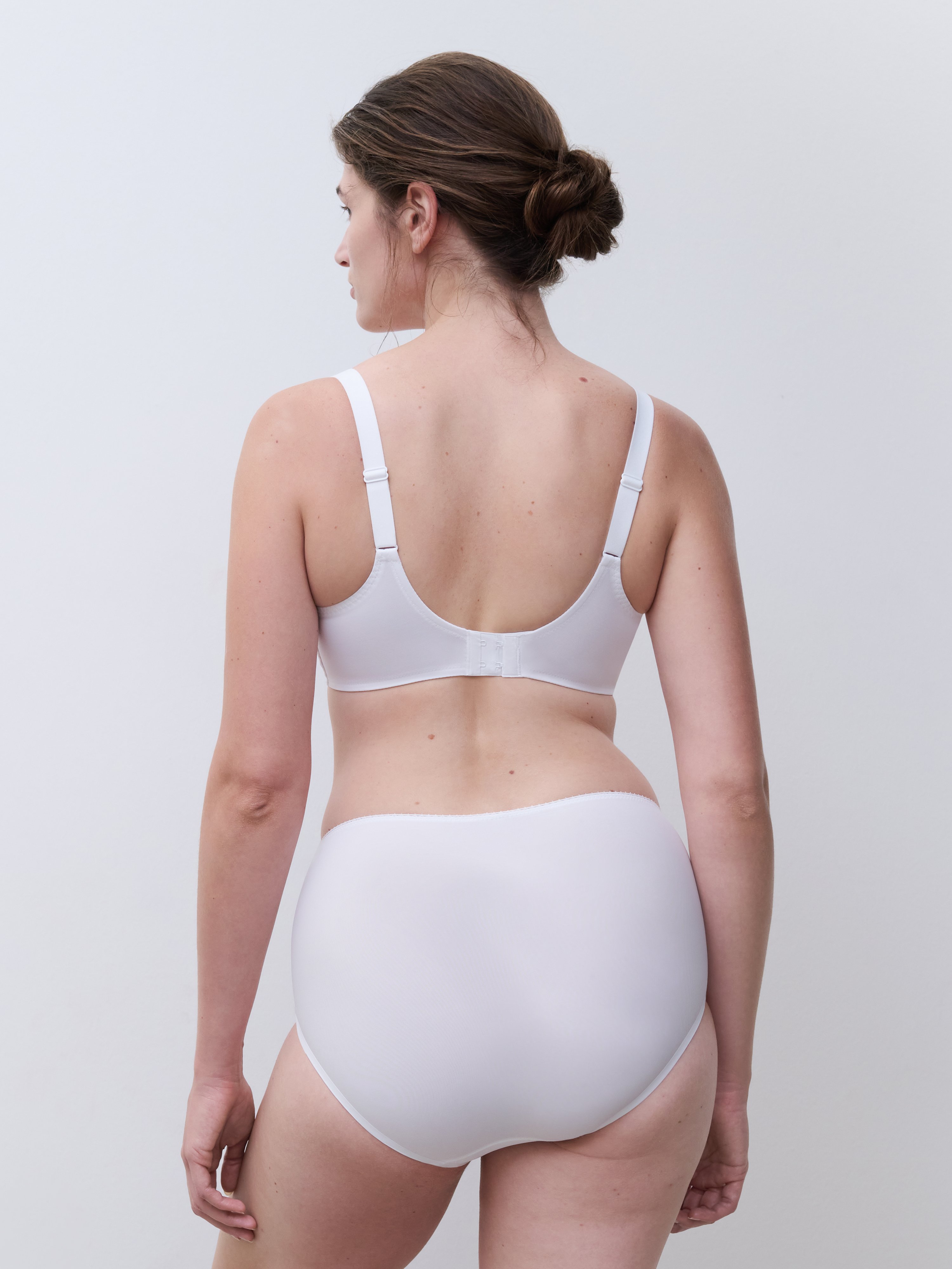 Full-cup bra CHANTELLE White