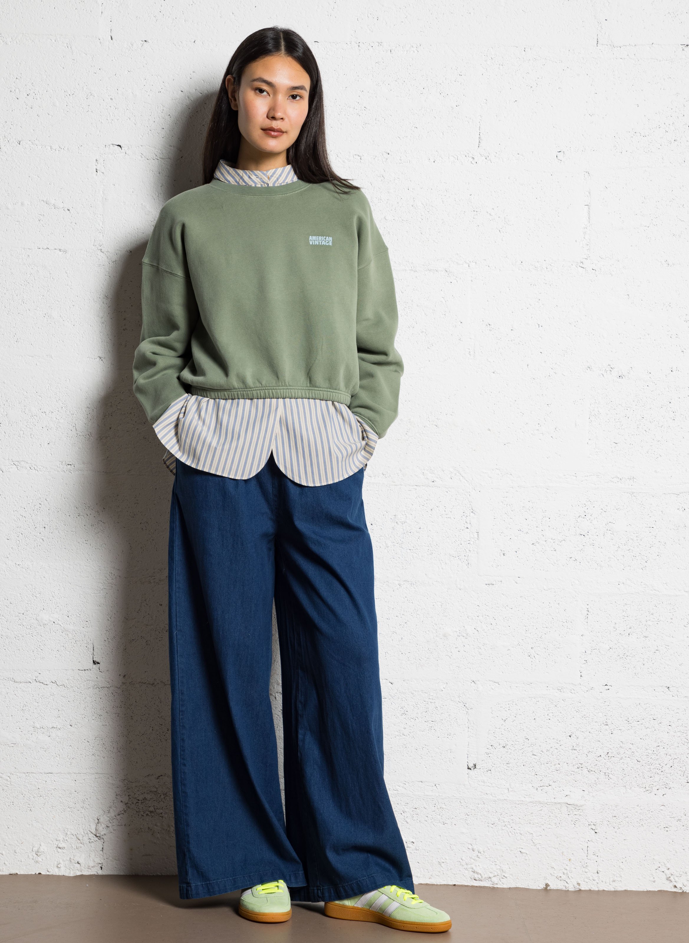 Sweat court col rond en coton mélangé  AMERICAN VINTAGE Vert