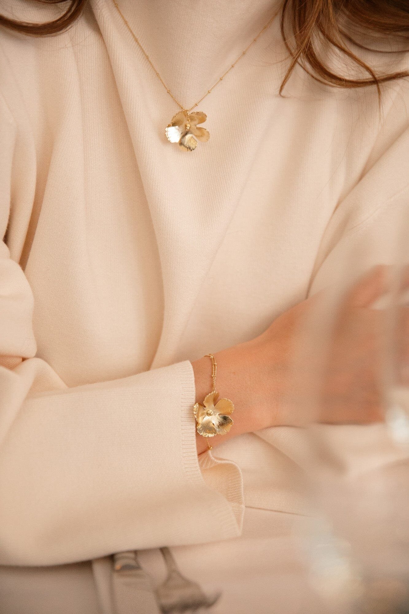 Gold-plated flower necklace Golden