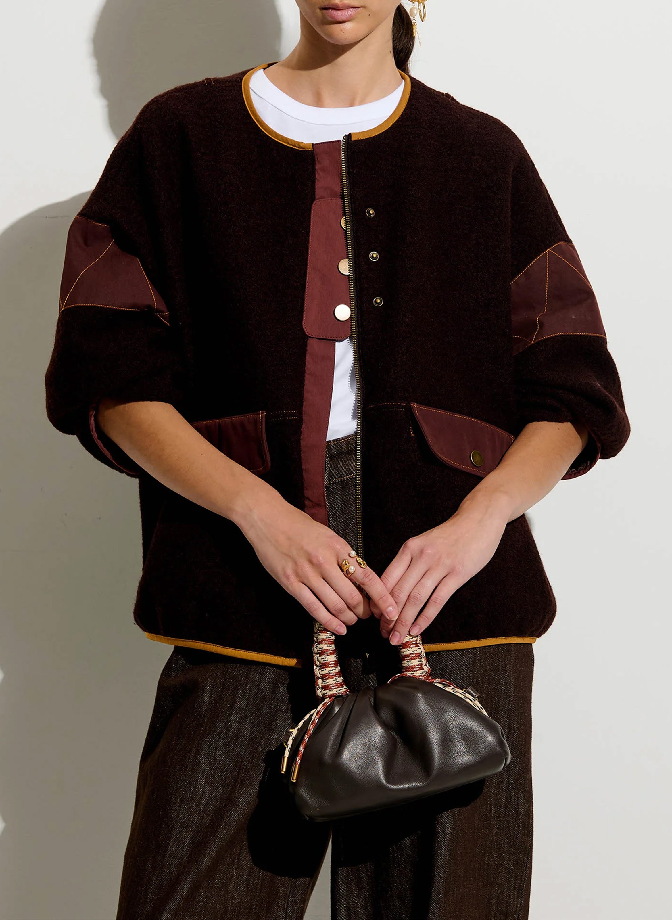Rundhalsausschnitt-Jeansdetails-Wolljacke SESSUN Braun