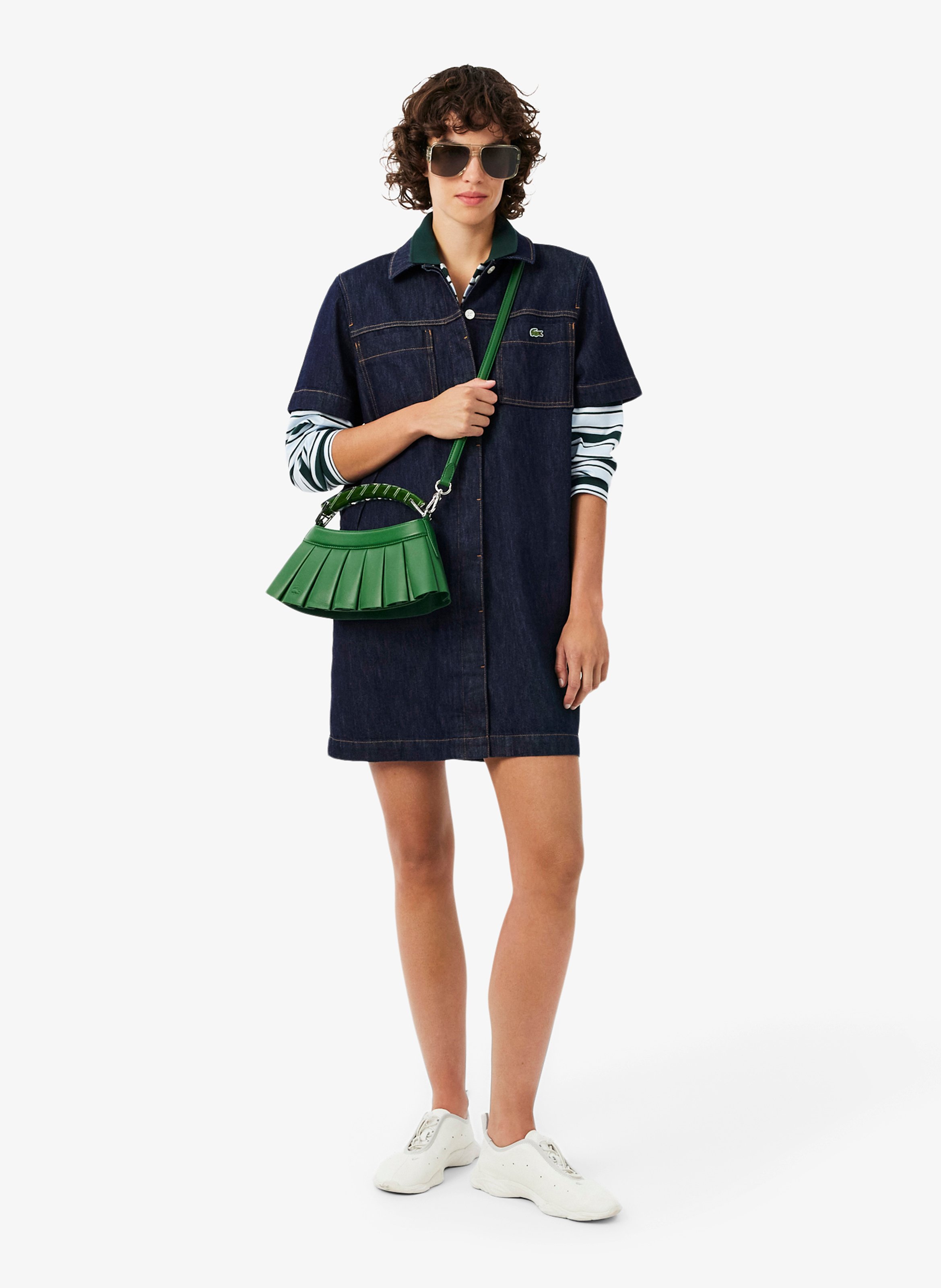 Kurzes gerade geschnittenes Kleid mit klassischem Jeanskragen aus Baumwolle LACOSTE Blau