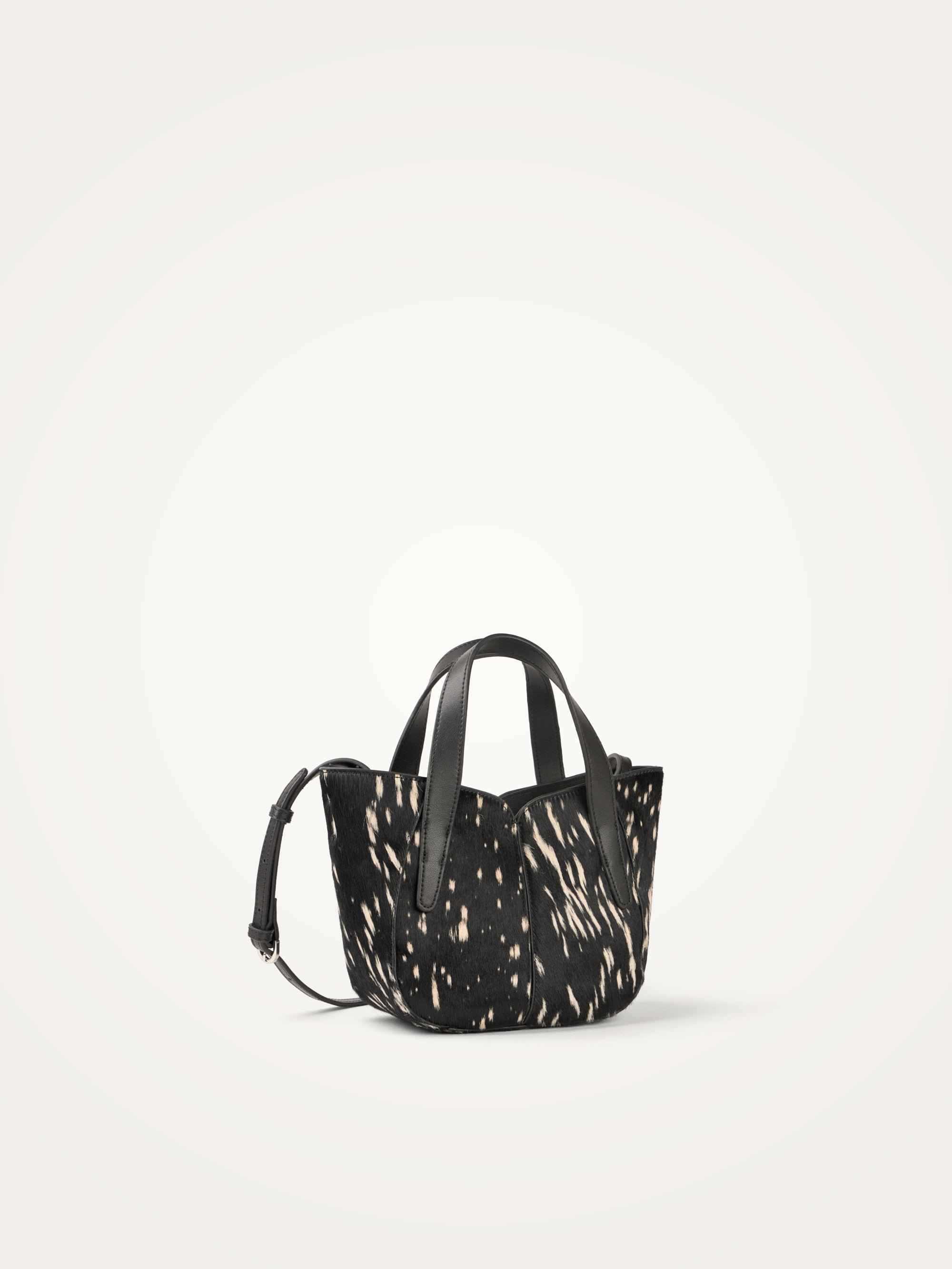 Handbag with handles and shoulder strap VANESSA WU Black