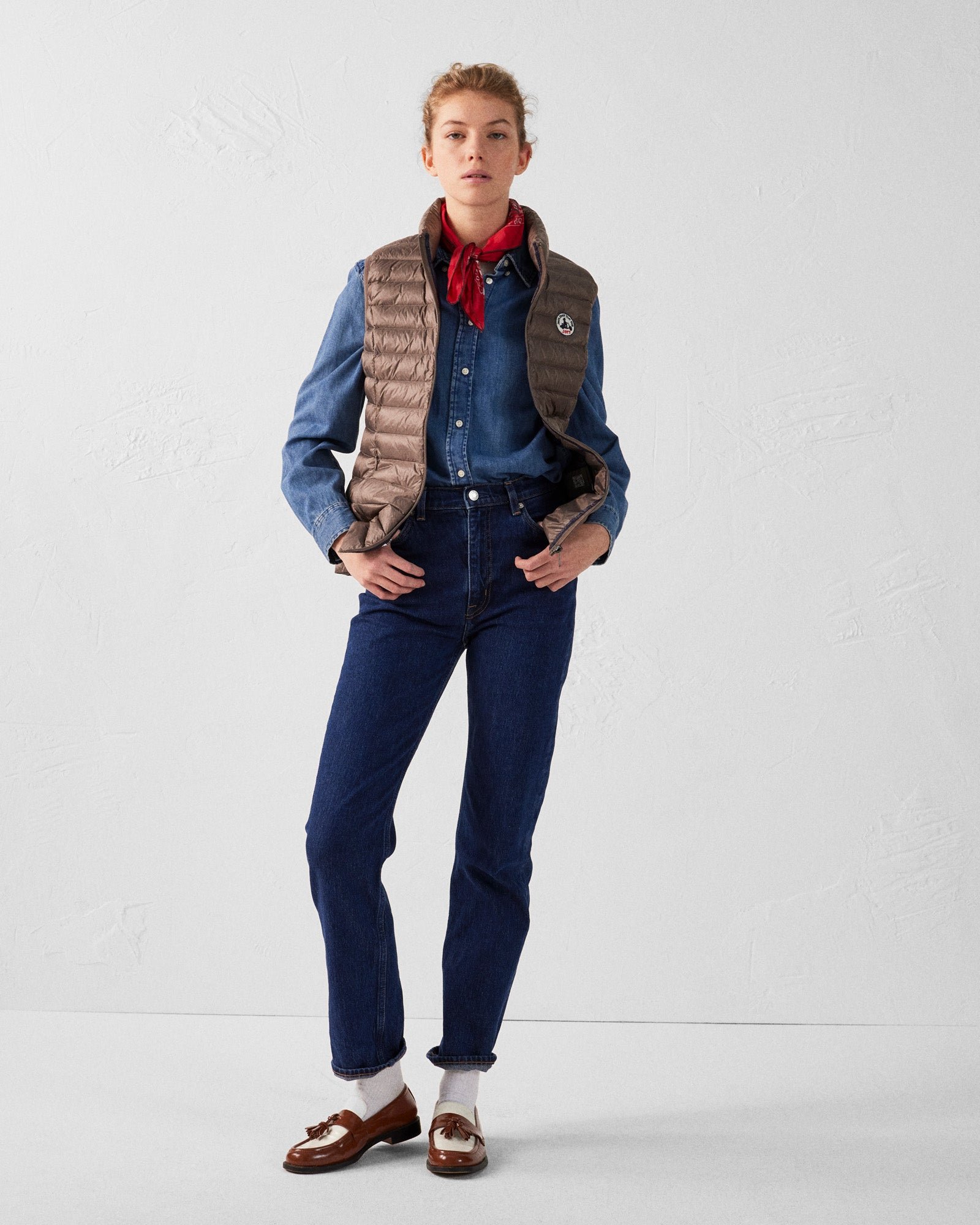 Sleeveless lightweight down vest seda JOTT Beige