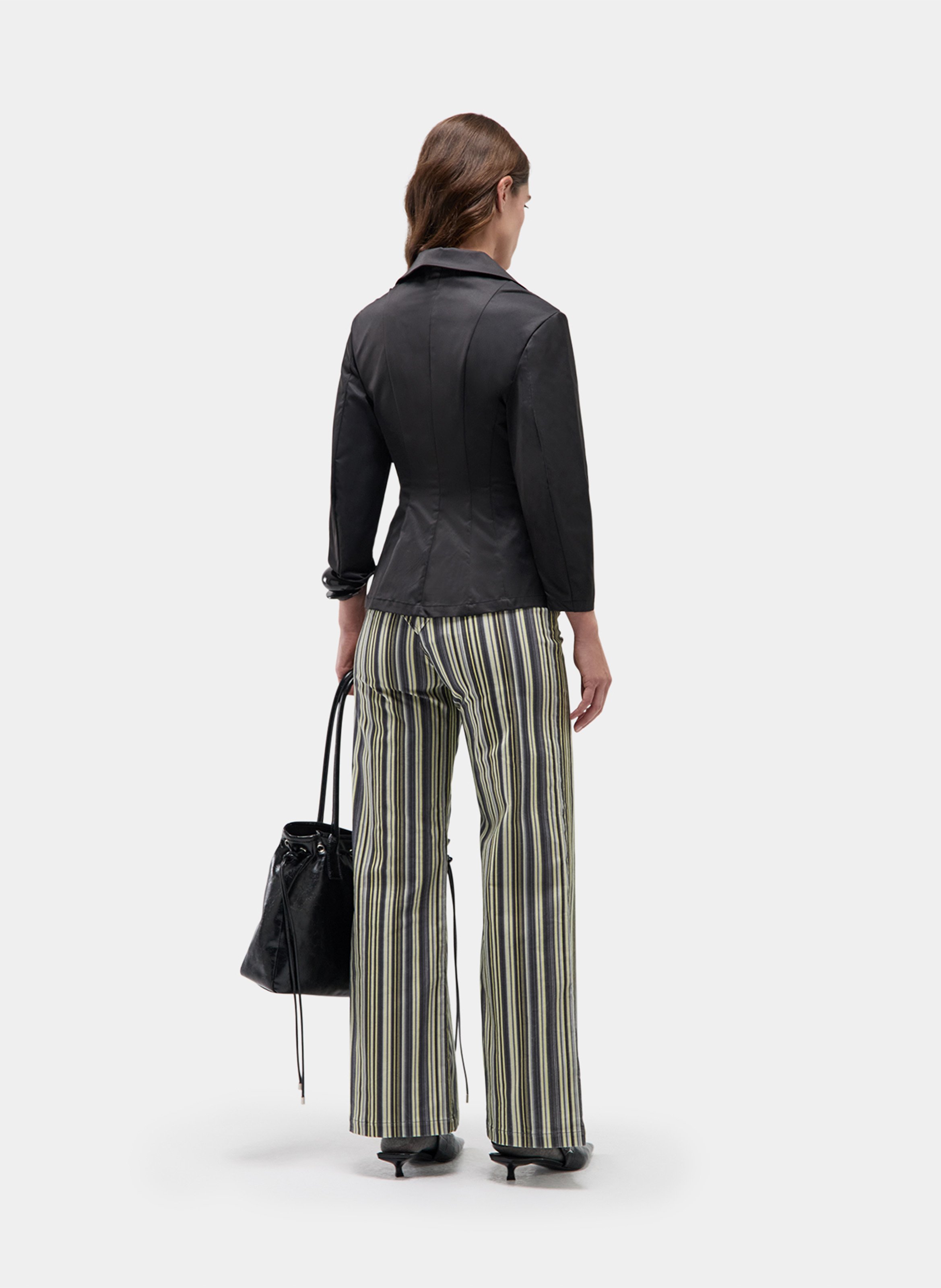 Effy - Oberteil mit V-Ausschnitt LAAGAM Schwarz