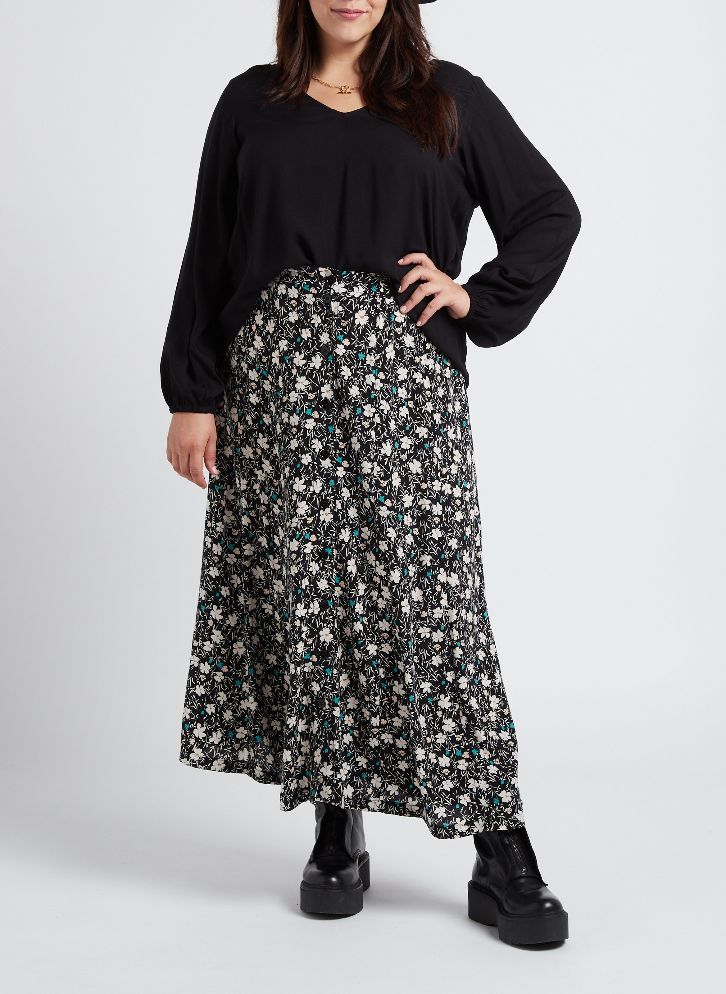 Fluid printed V-neck top EVOKED Black