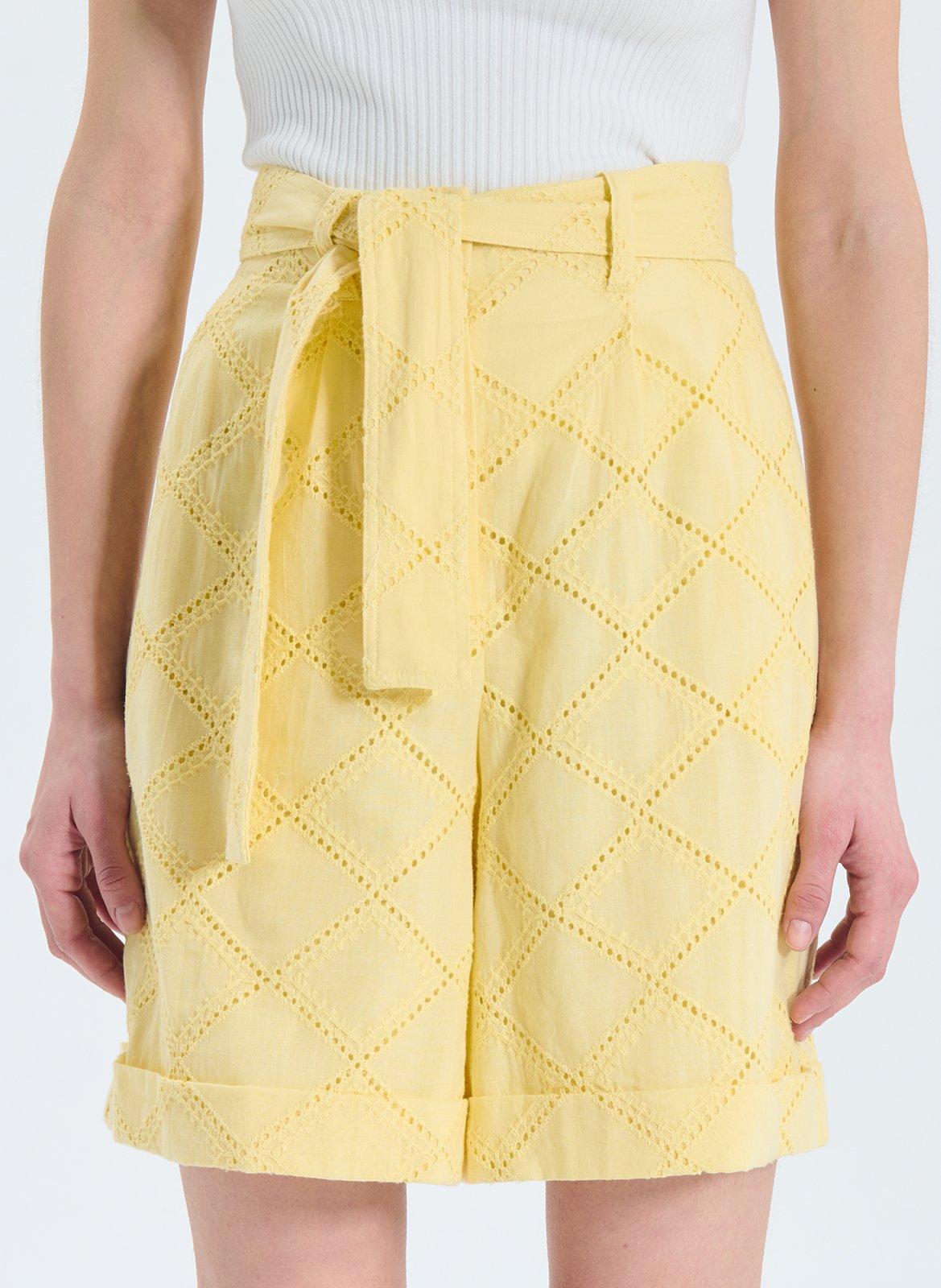 High-waisted straight Bermuda shorts in embroidered cotton ZAPA Yellow