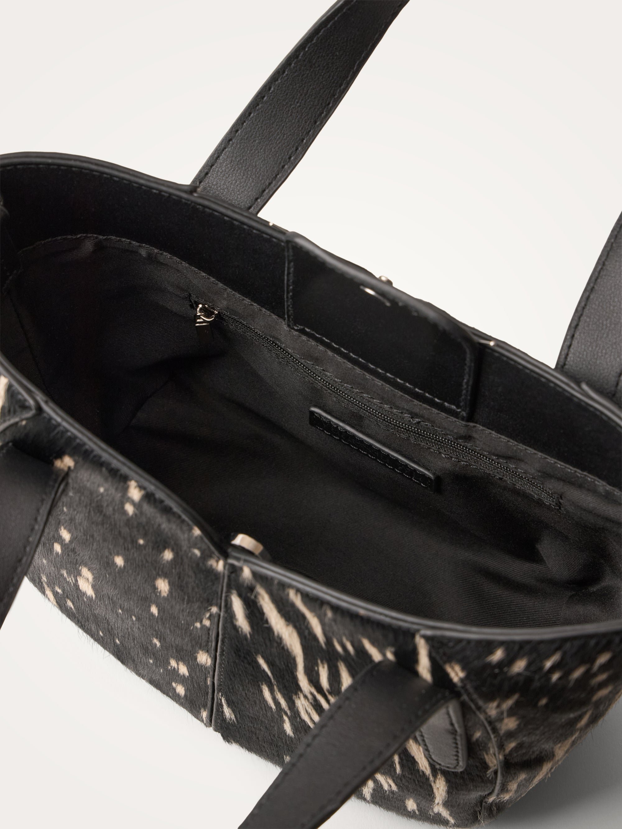 Handbag with handles and shoulder strap VANESSA WU Black