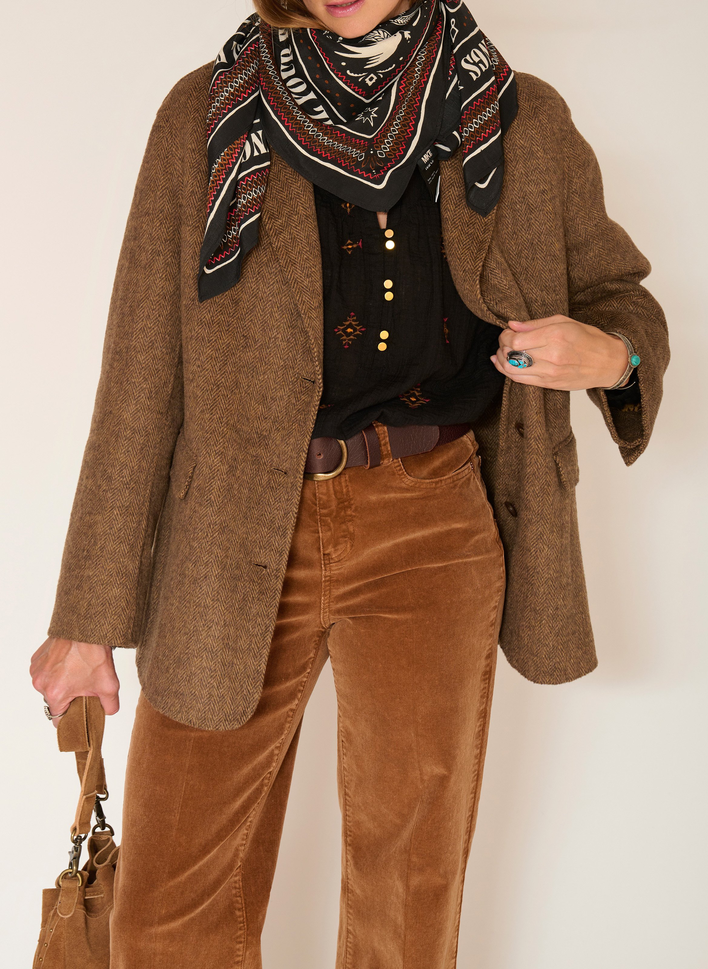 Weiter Mantel mit Chevron-Muster und Revers aus Wollmischung. MKT Braun