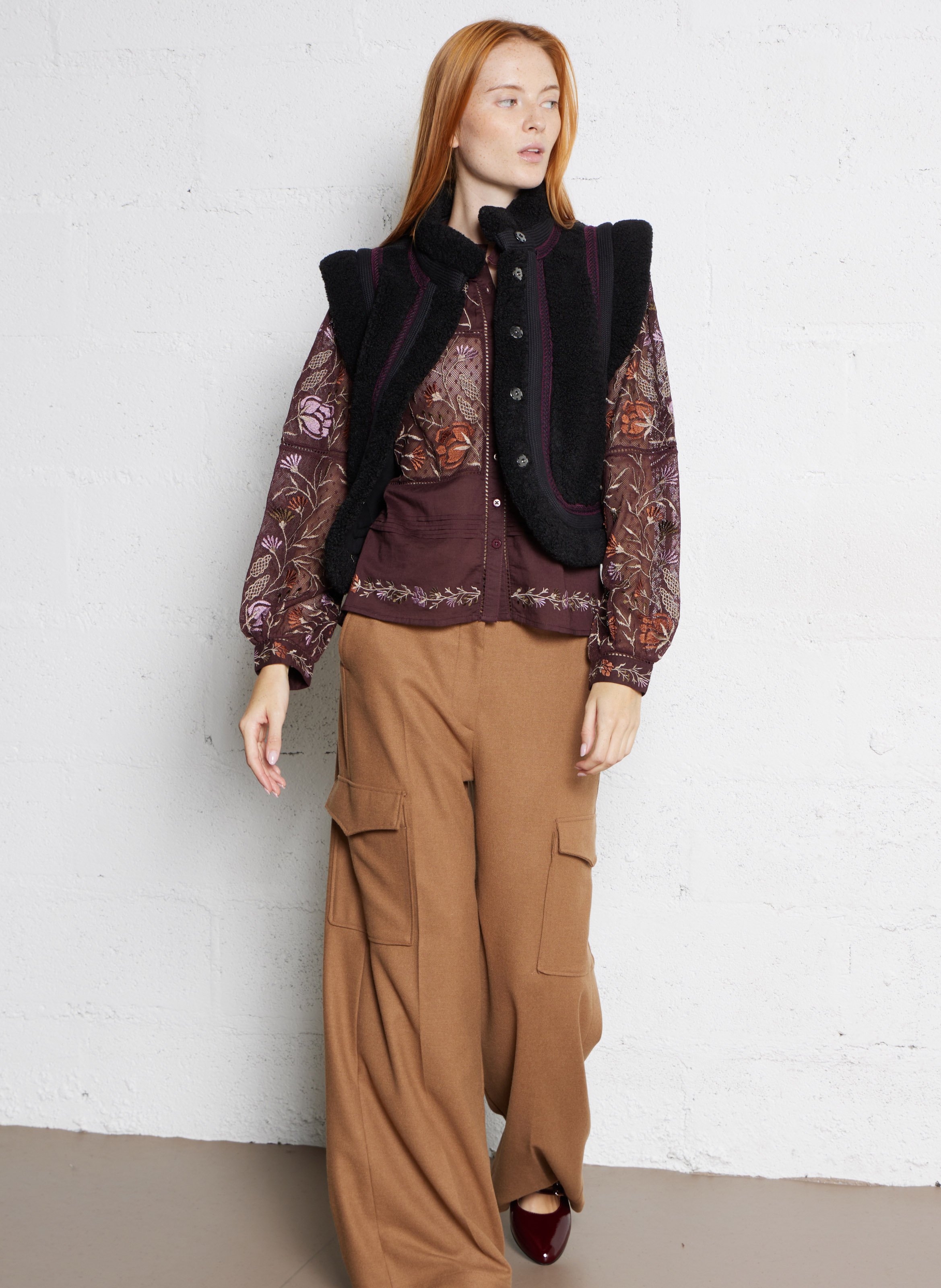 Kurze ärmellose Kunstpelzweste ANTIK BATIK Schwarz