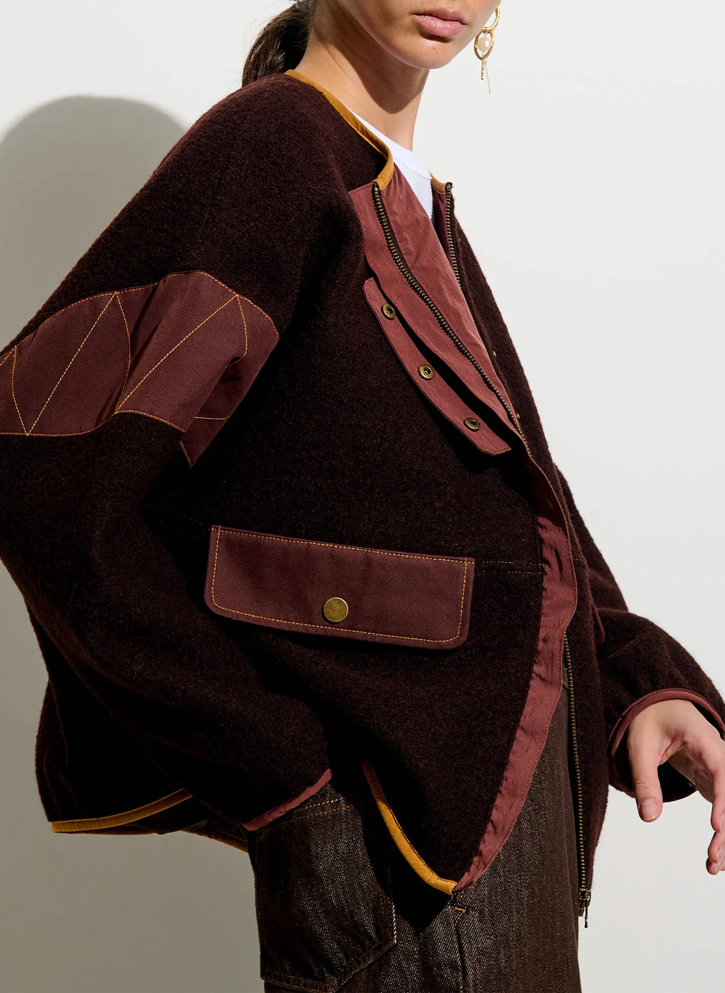 Rundhalsausschnitt-Jeansdetails-Wolljacke SESSUN Braun