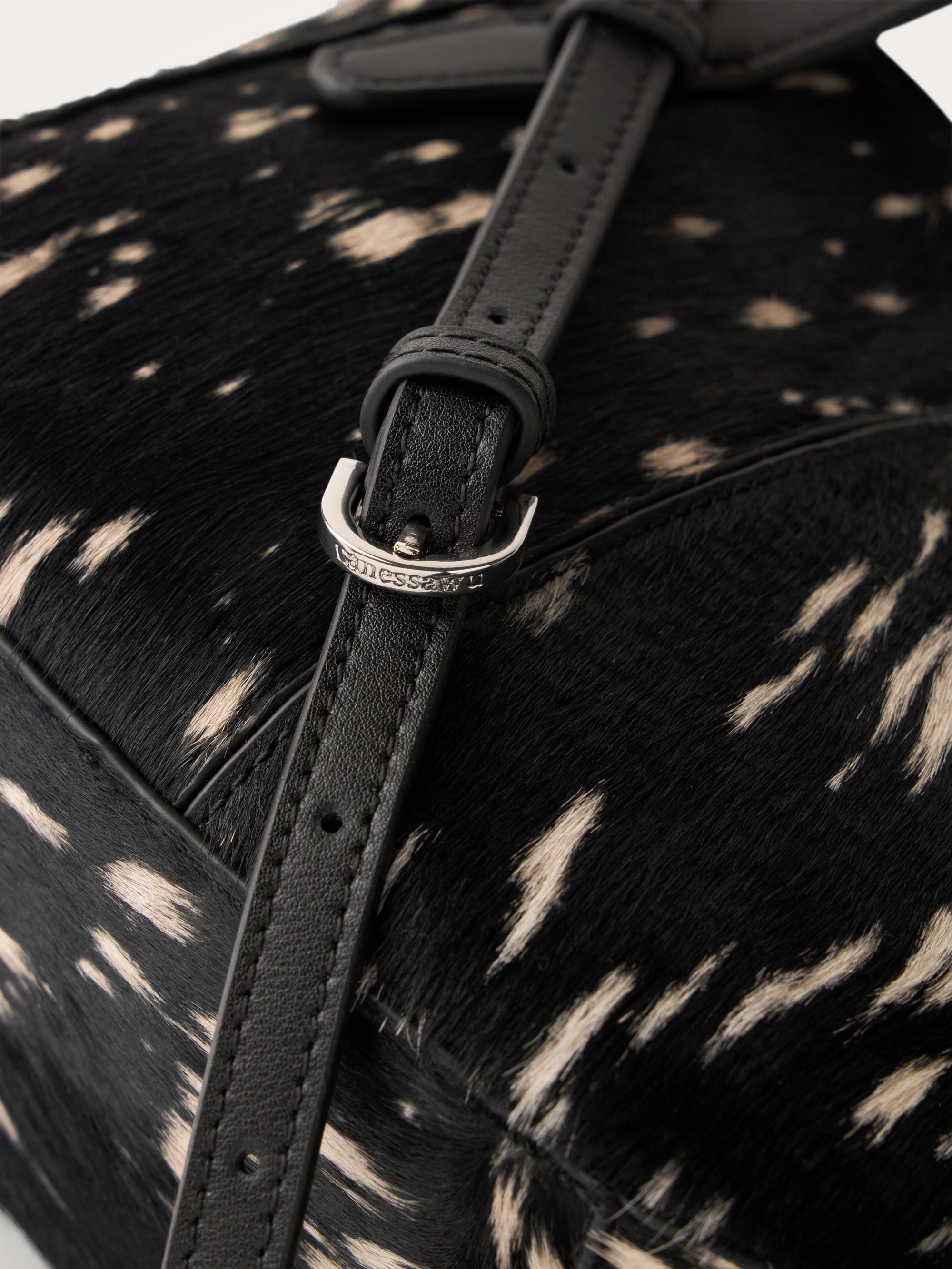 Handbag with handles and shoulder strap VANESSA WU Black