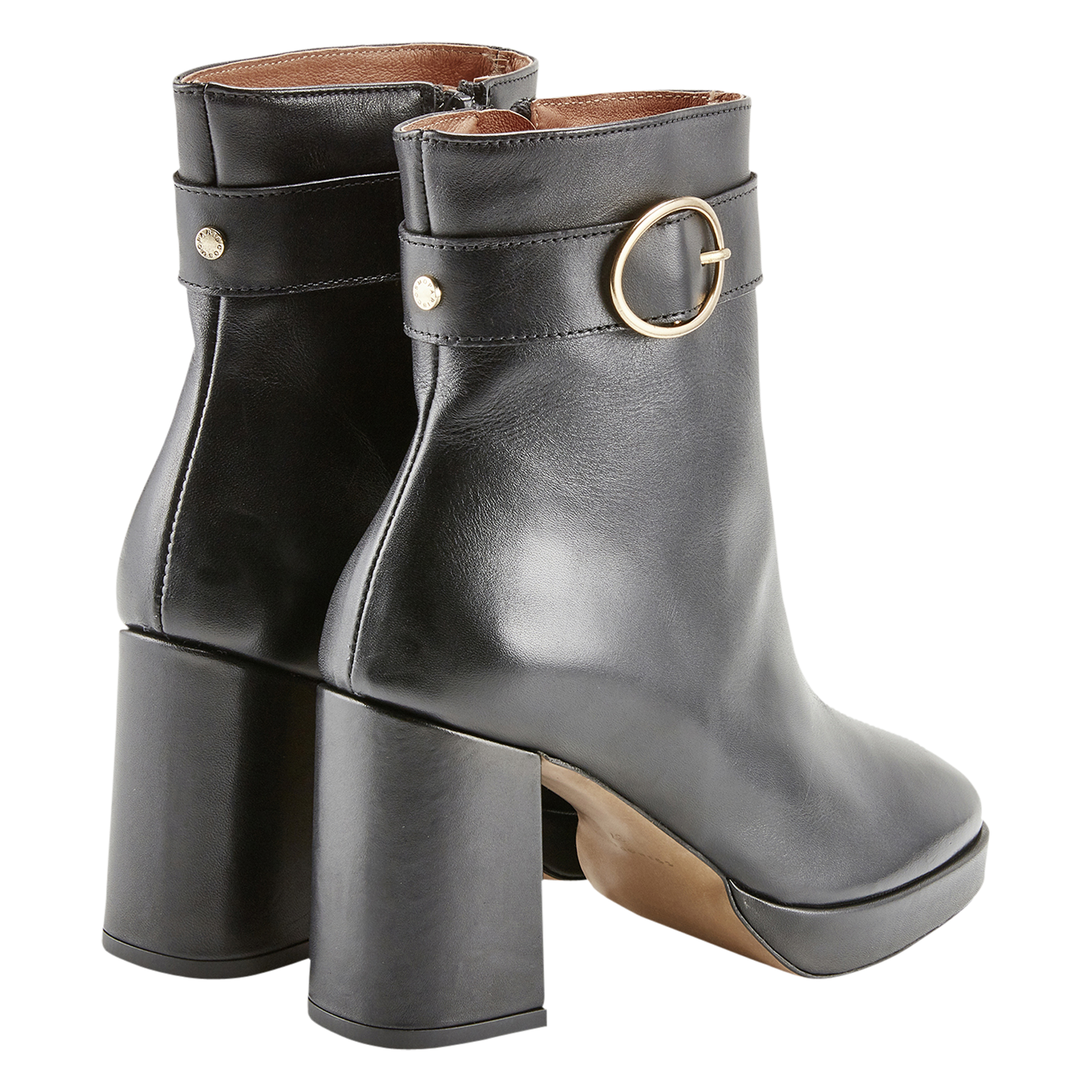 - 100% leather, - Round toes, - Inner zip fastening, - Heel height: 9 cm. COSMOPARIS Black