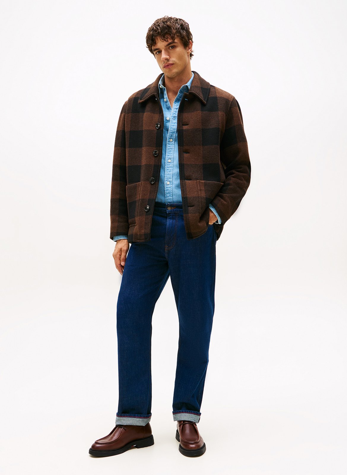 . TOMMY HILFIGER Brown