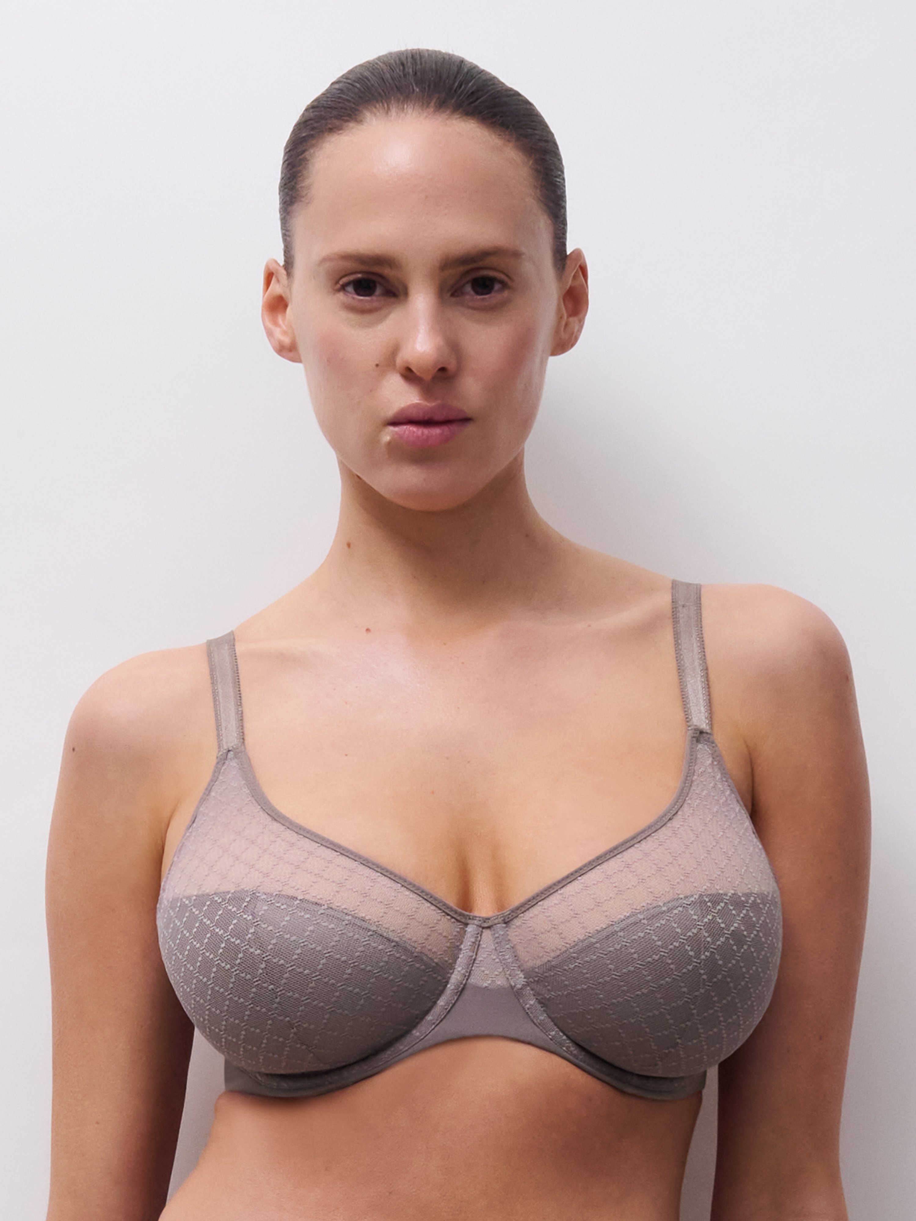 Moulded full-cup bra CHANTELLE Grey