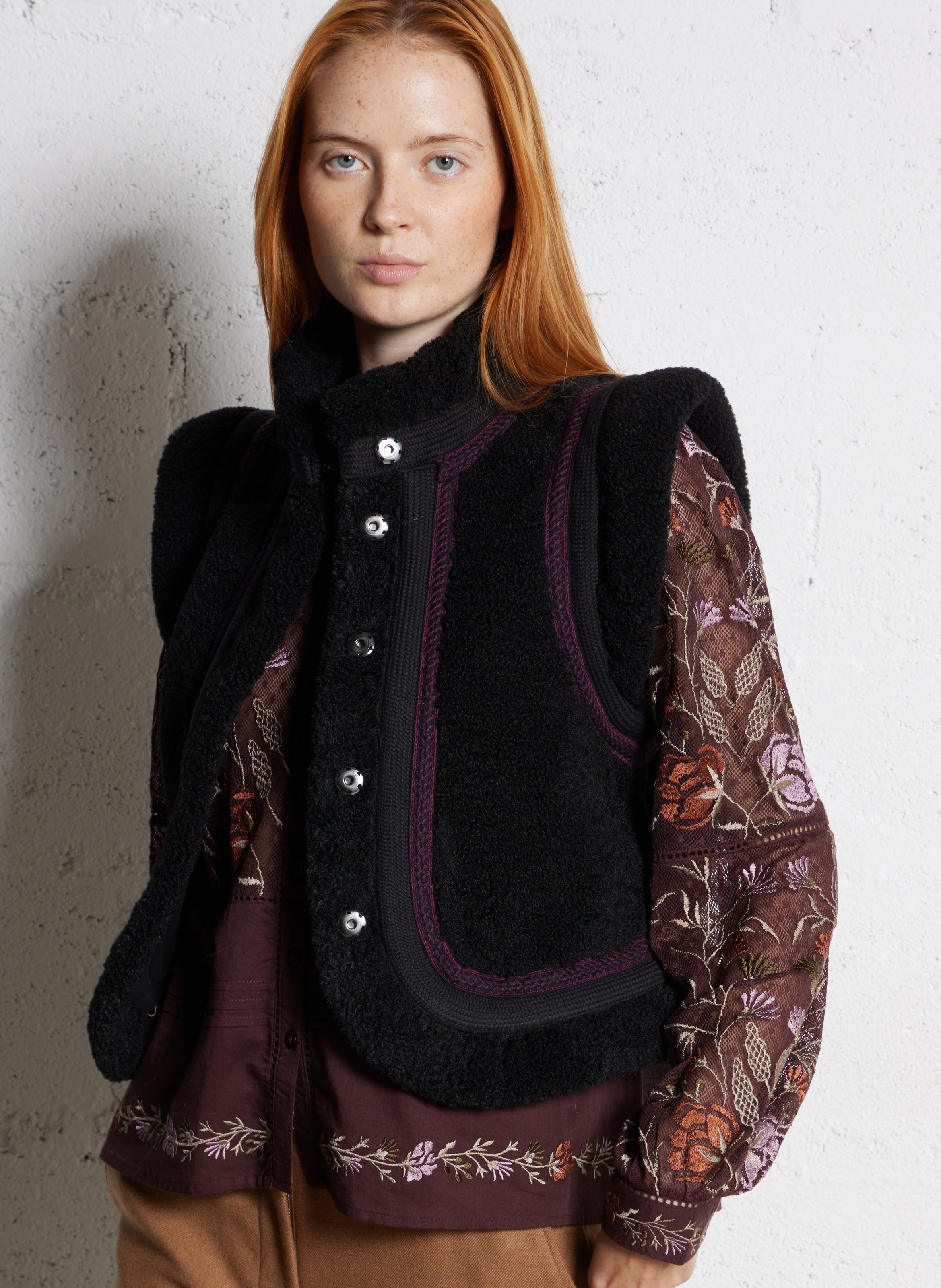 Kurze ärmellose Kunstpelzweste ANTIK BATIK Schwarz