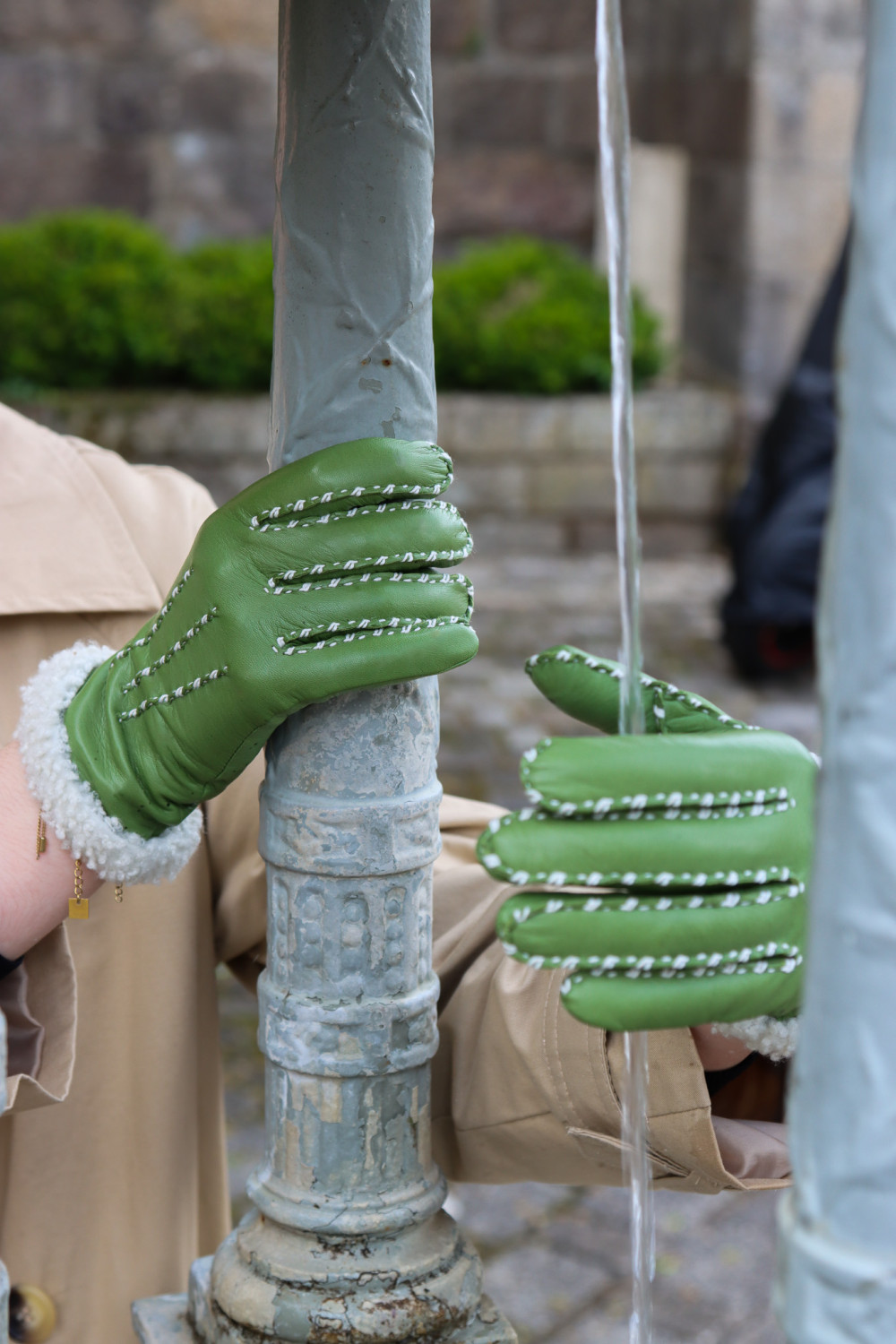 Marie-louise leather gloves lined with alpaca wool AGNELLE Green
