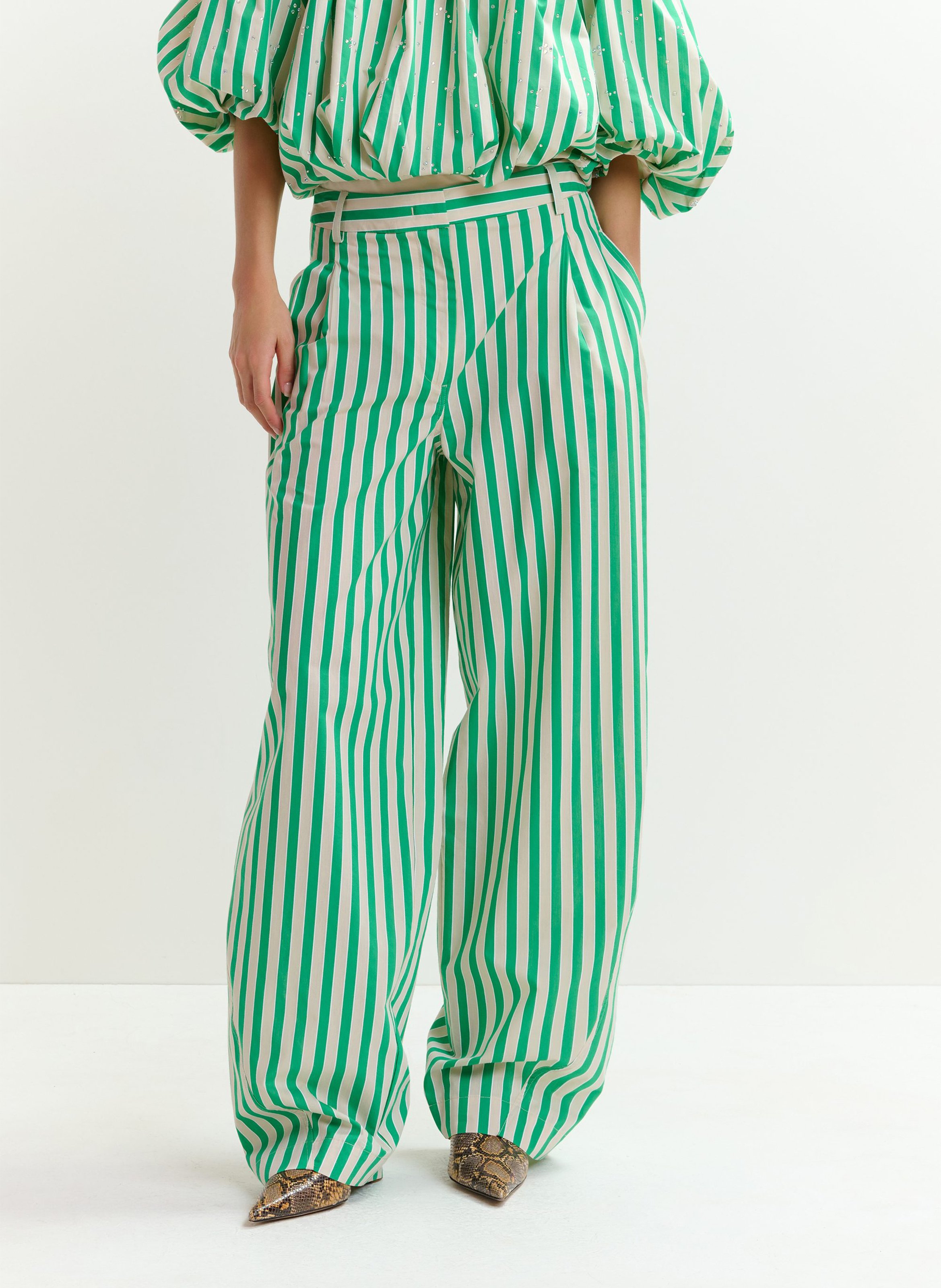 Pantalon large en coton mélangé ESSENTIEL ANTWERP Vert