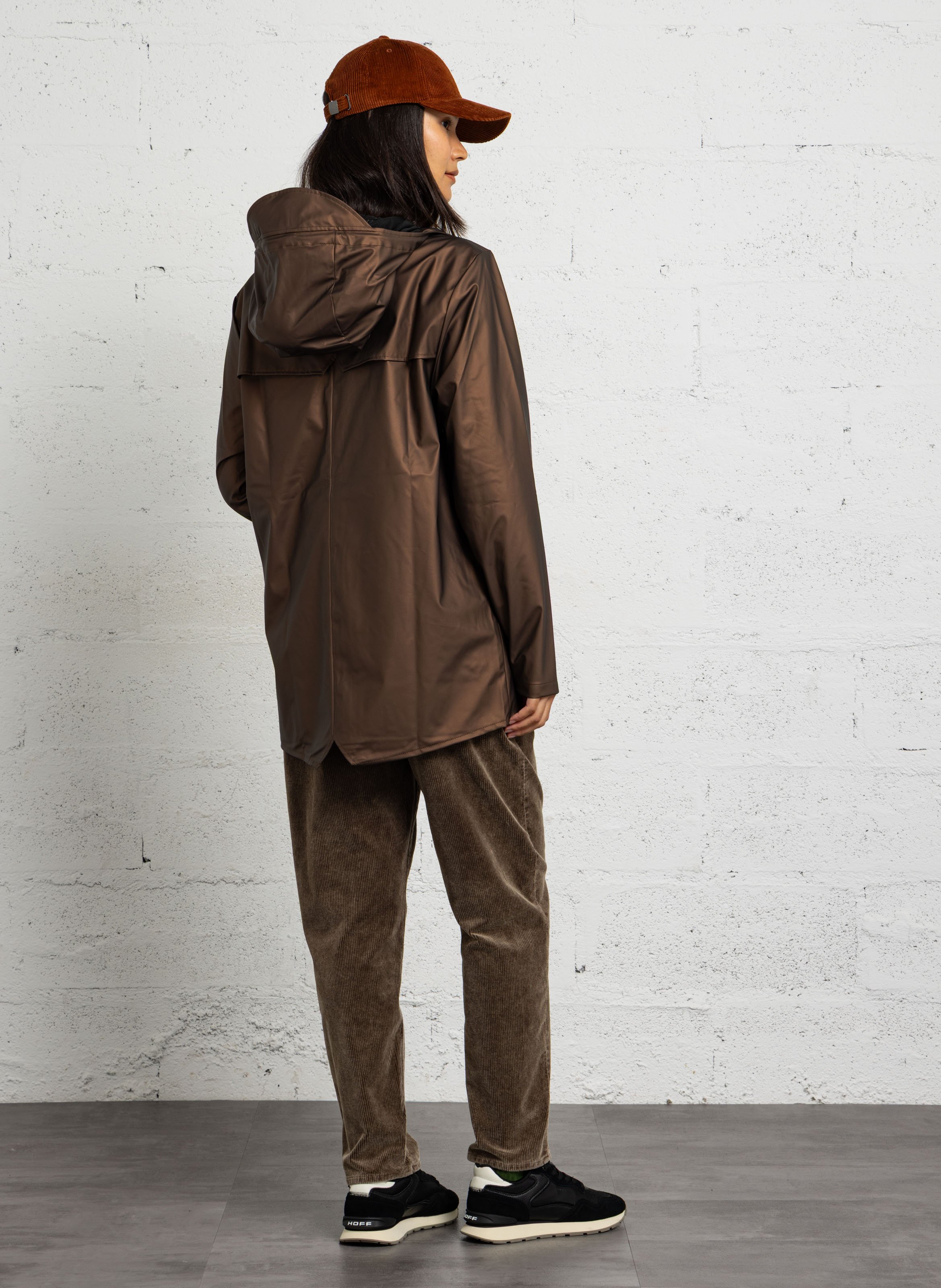 Jacke mit Stehkragen und metallischem Kapuze RAINS Braun