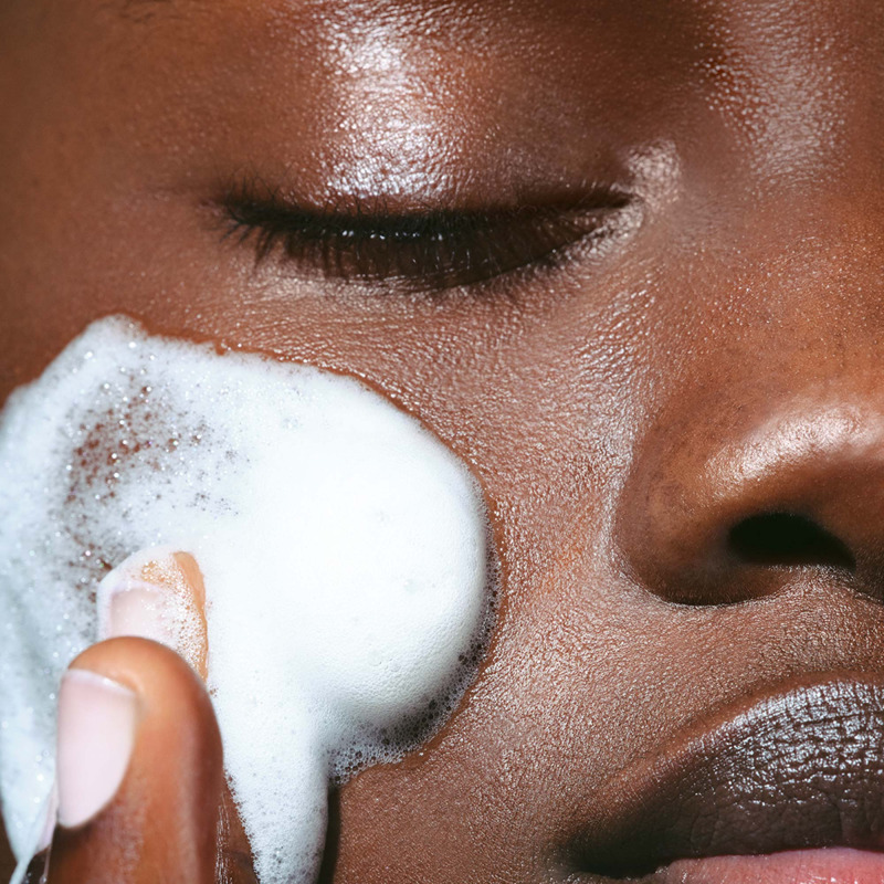 Gentle Renewing Cleansing Mousse CLARINS No color