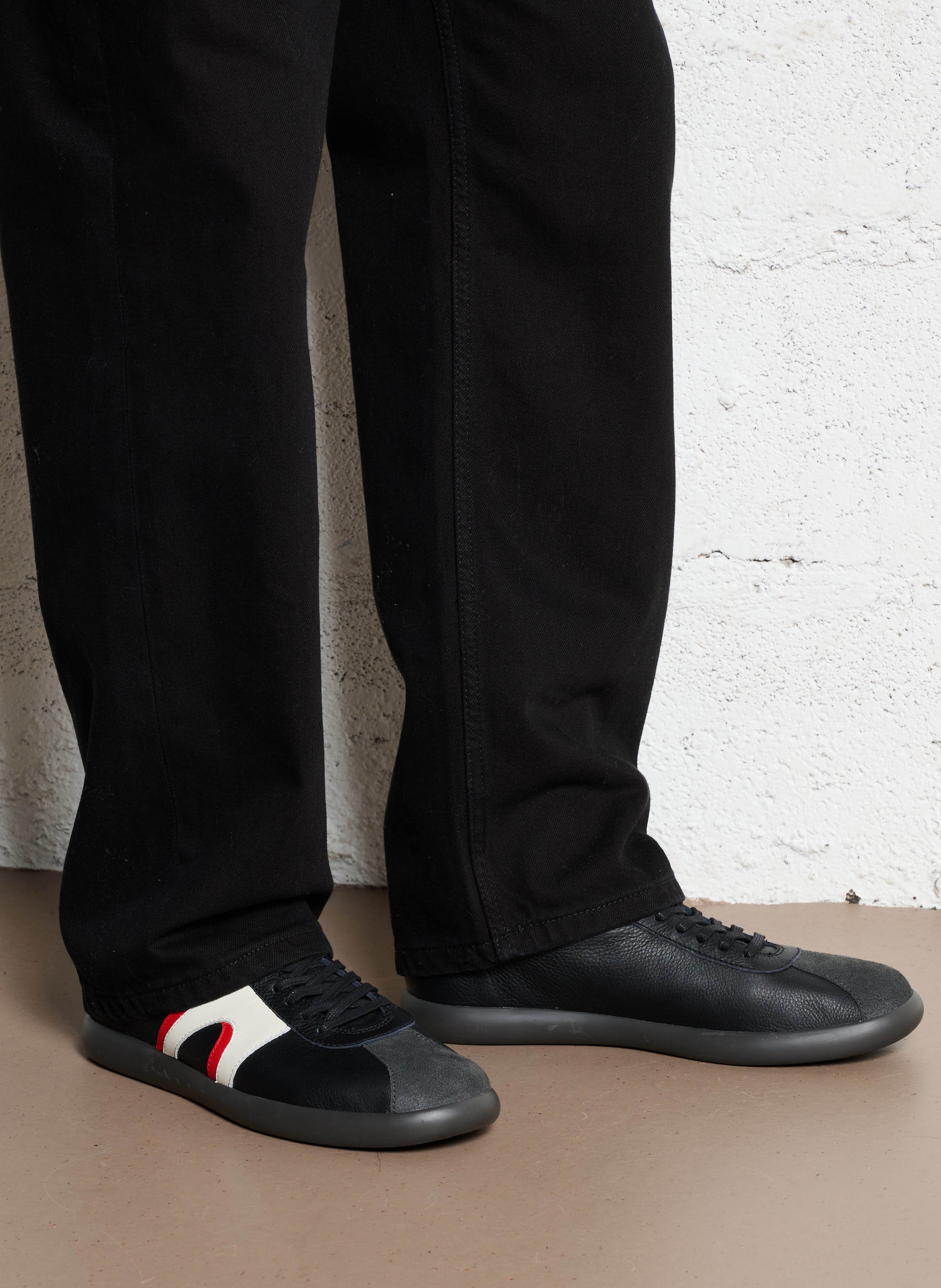 Baskets basses plates en cuir CAMPER Noir