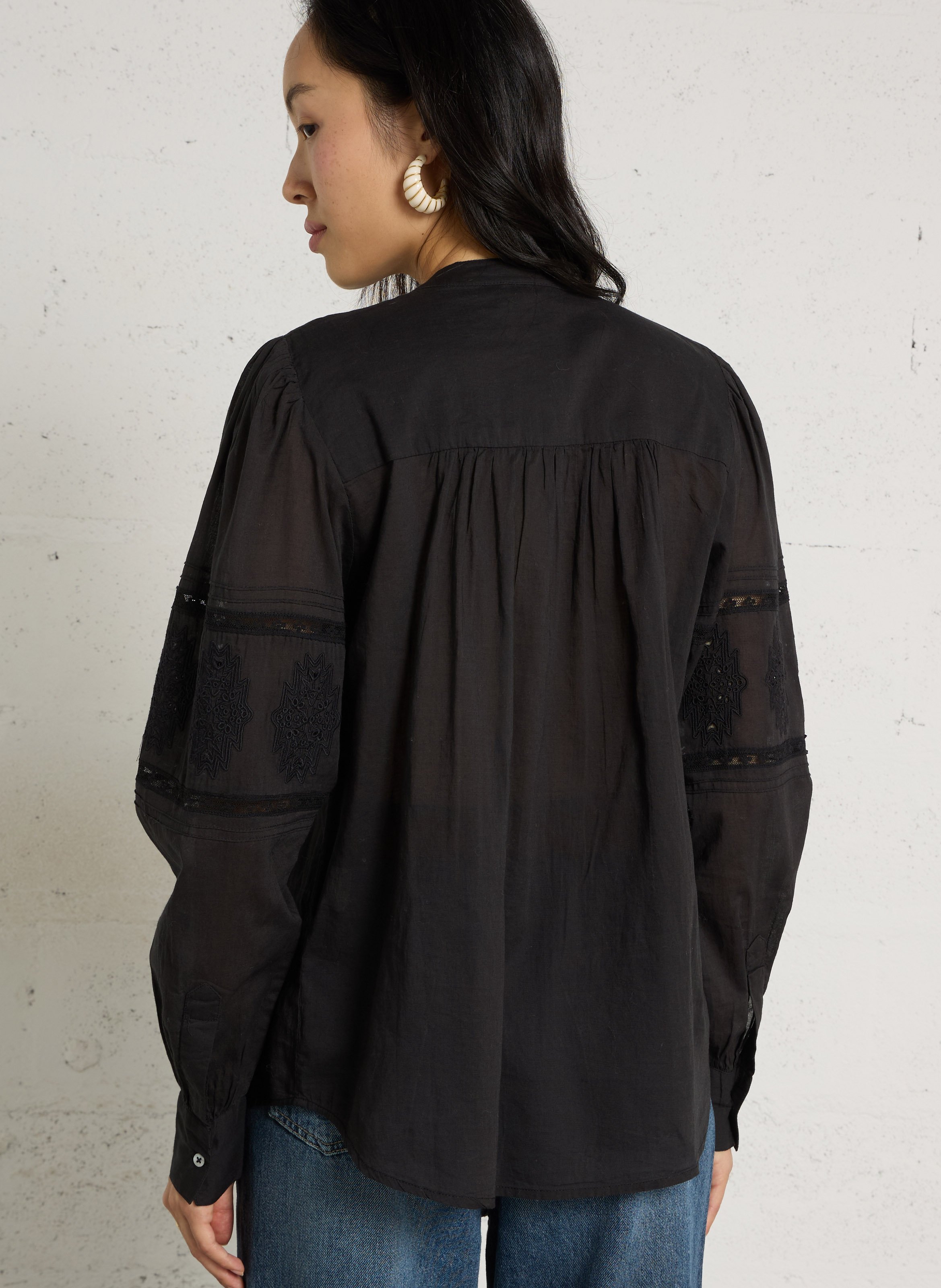 Rechte katoenen blouse met geborduurde ronde hals HARTFORD Zwart