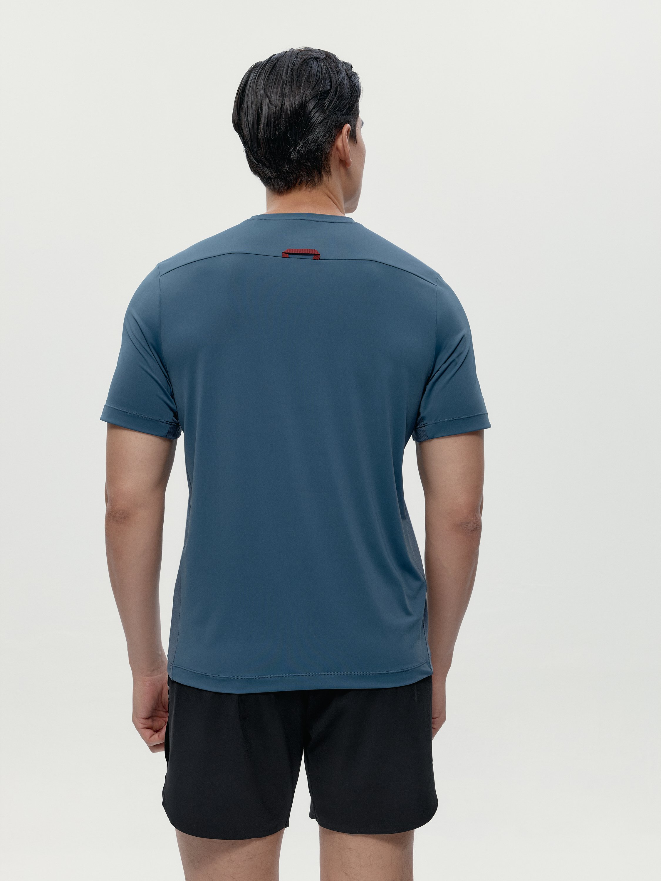 T-shirt with logo on the front BORN LIVING YOGA Blue