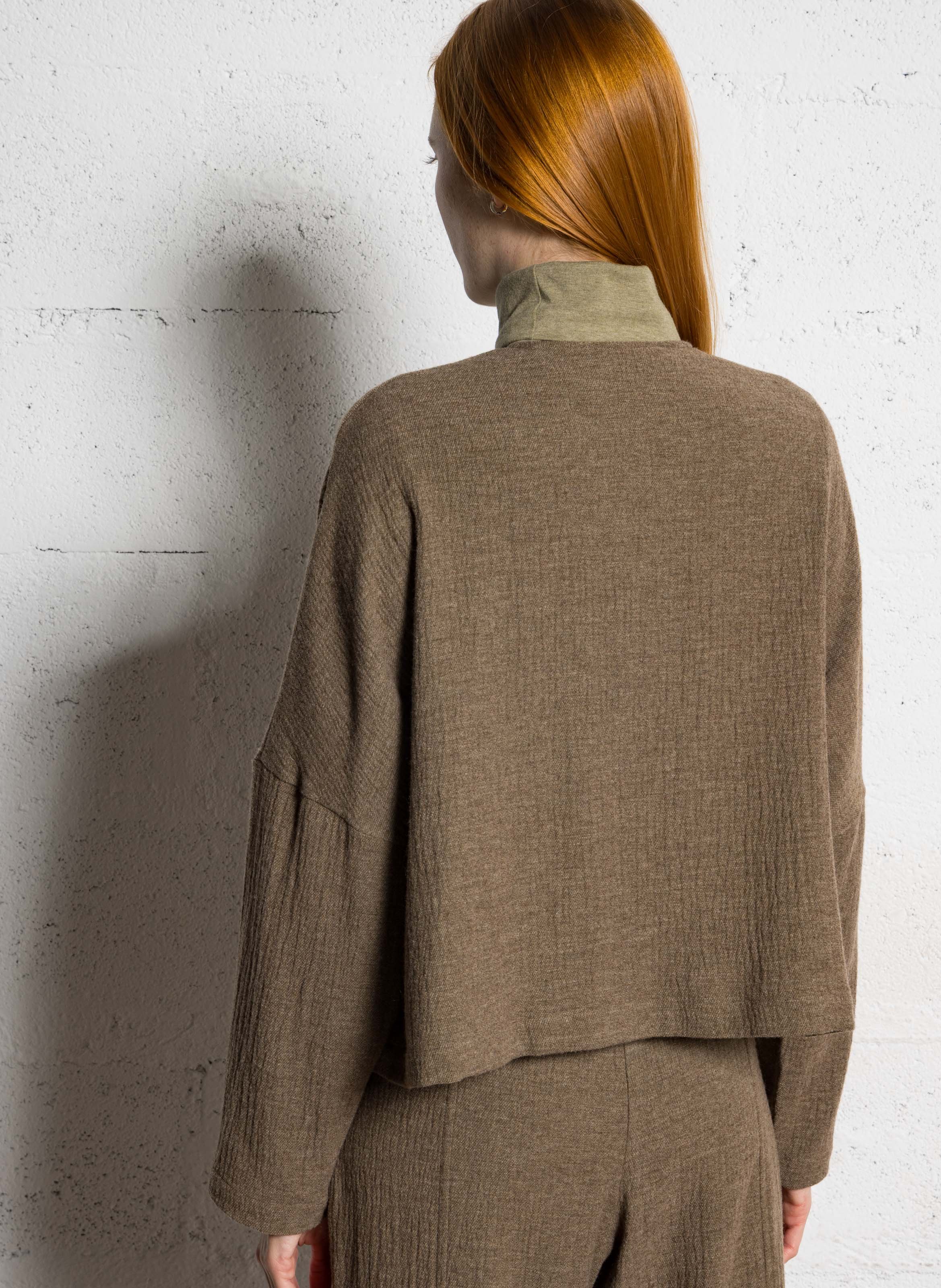 Weit geschnittenes Top mit V-Ausschnitt MASSCOB Braun