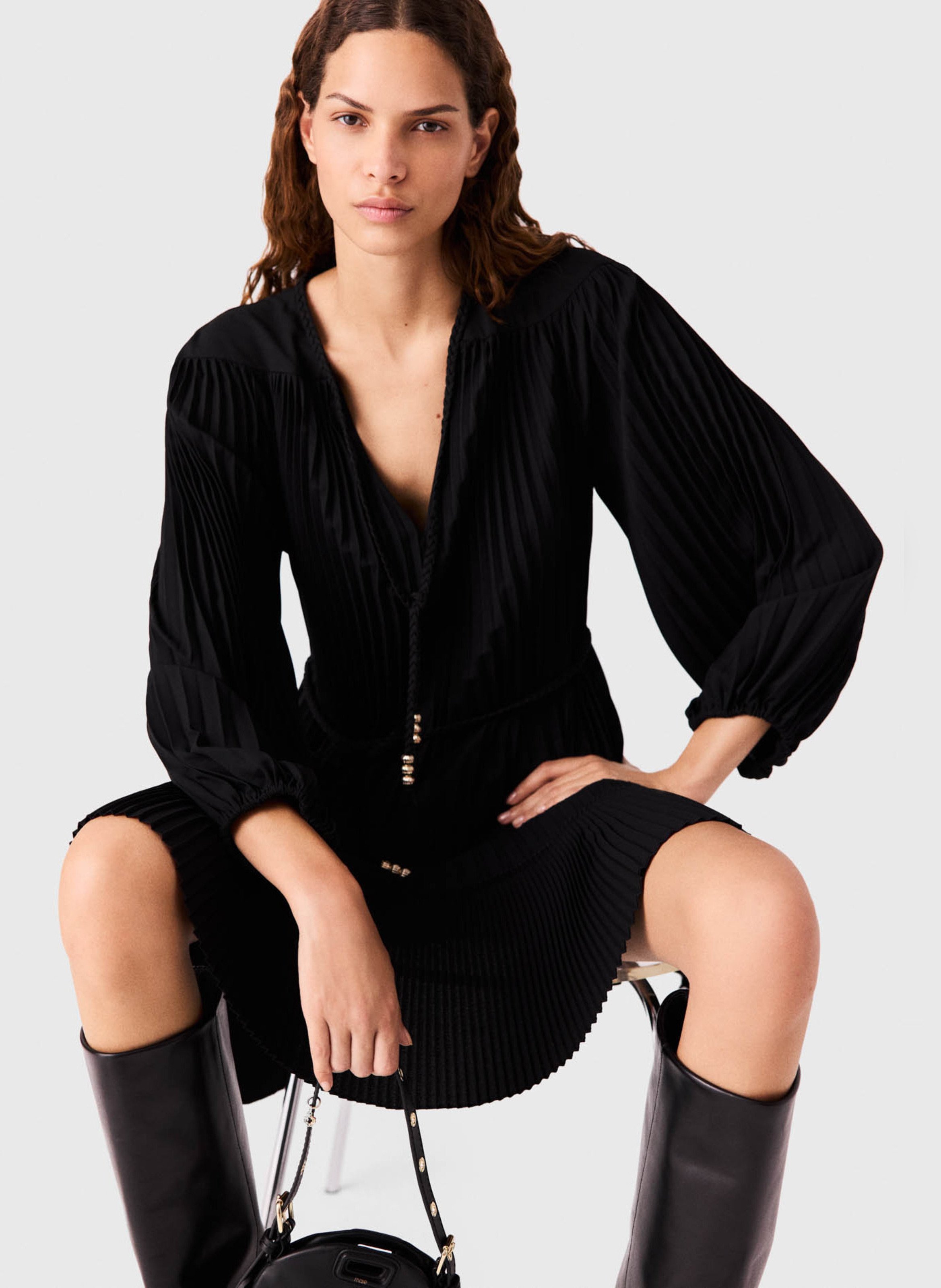 Short pleated V-neck dress MAJE Black