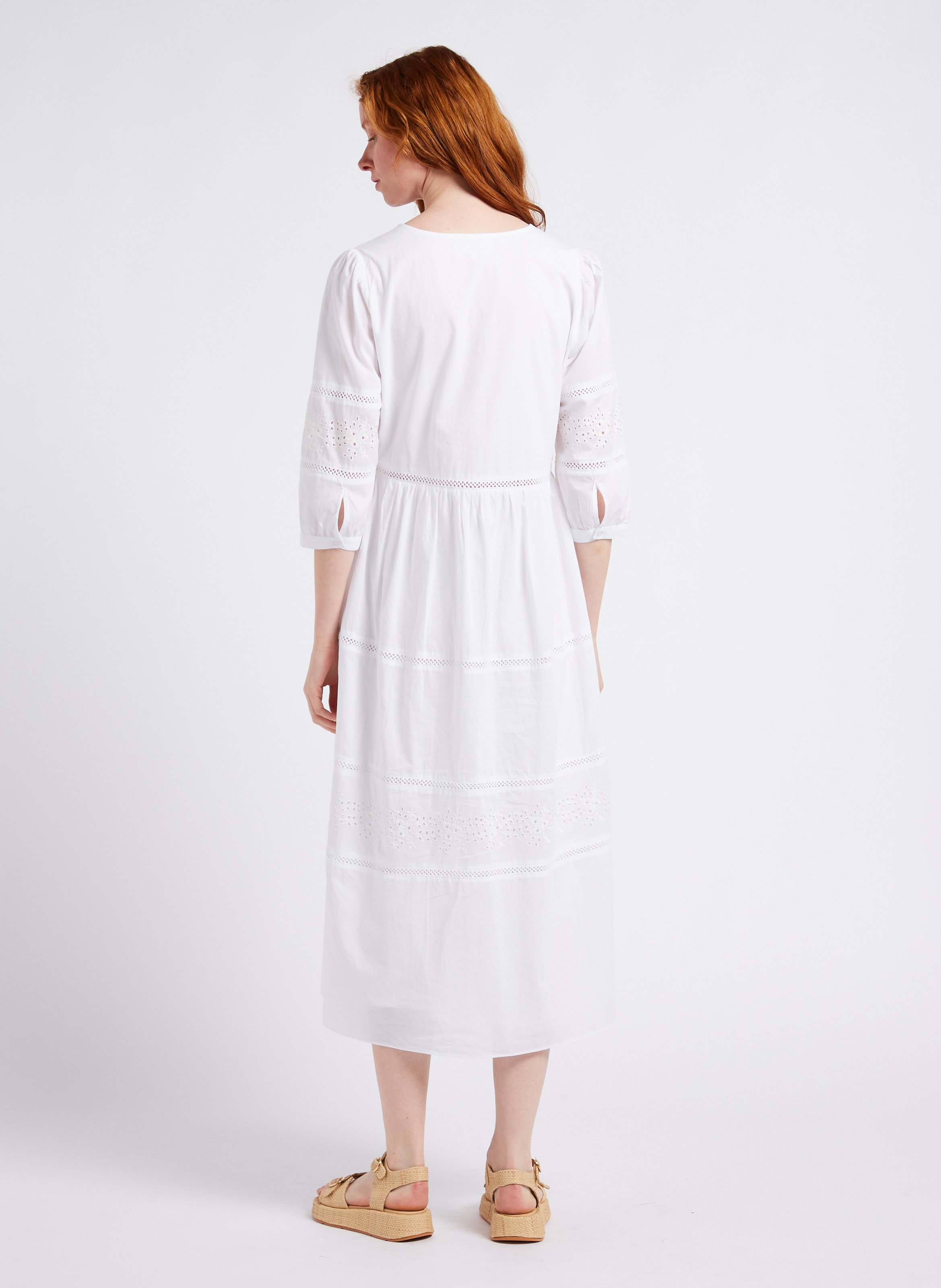 Robe midi col V brodee en coton Blanc