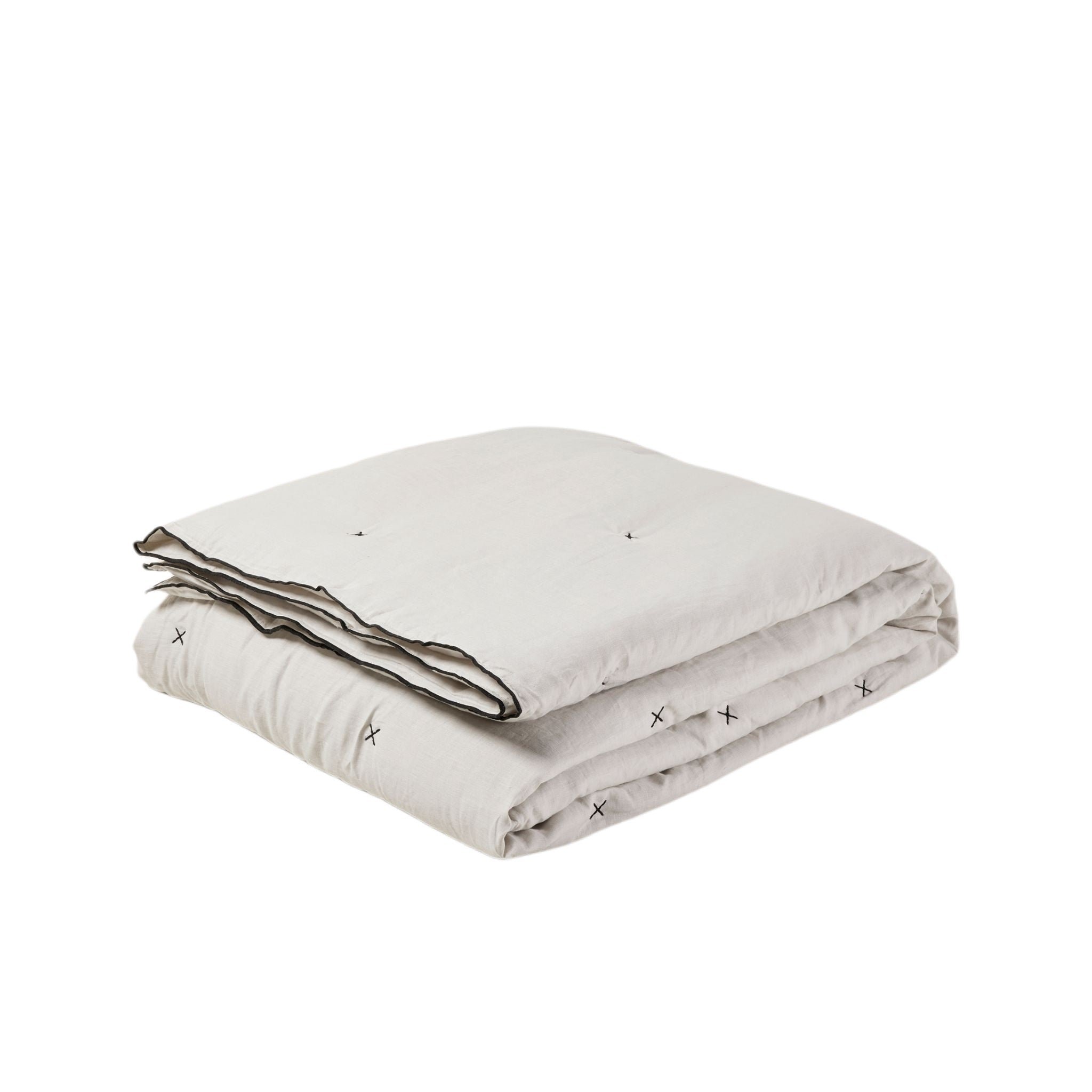 CARLINA - Quilted linen bedspread MADURA