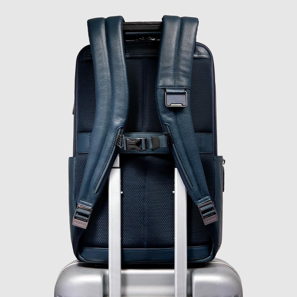 Customizable travel backpack for 14-inch laptop PIQUADRO Blue