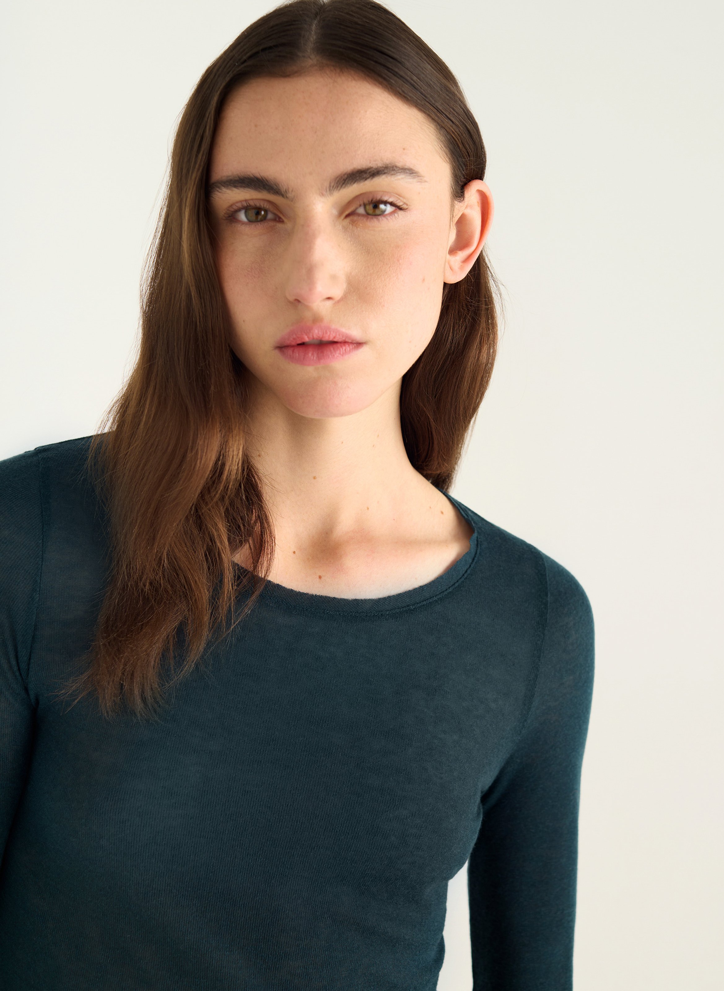 Einfarbiges langärmliges T-Shirt ACOTE Grun