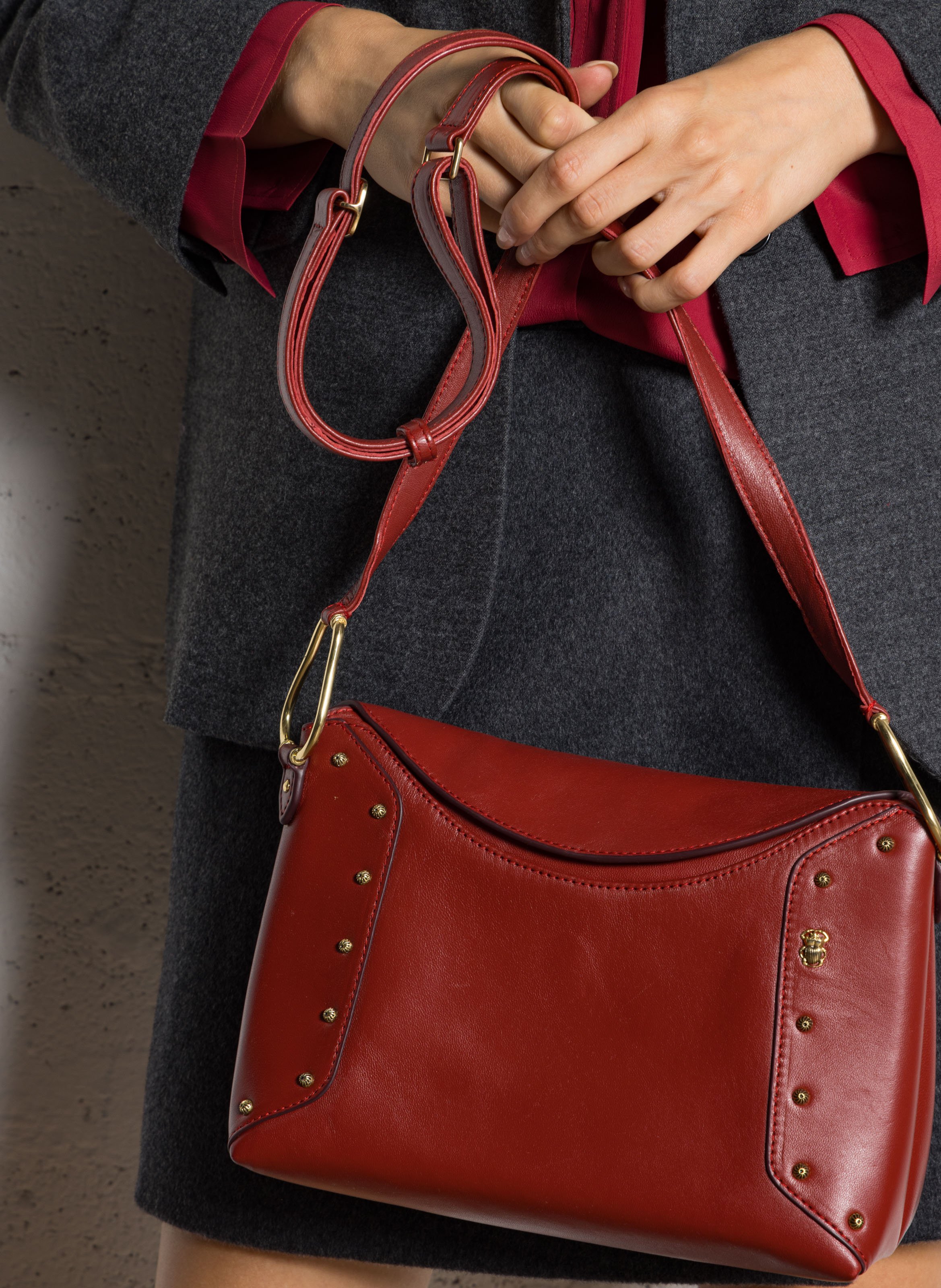 Schoudertas van gemengd leer Rood