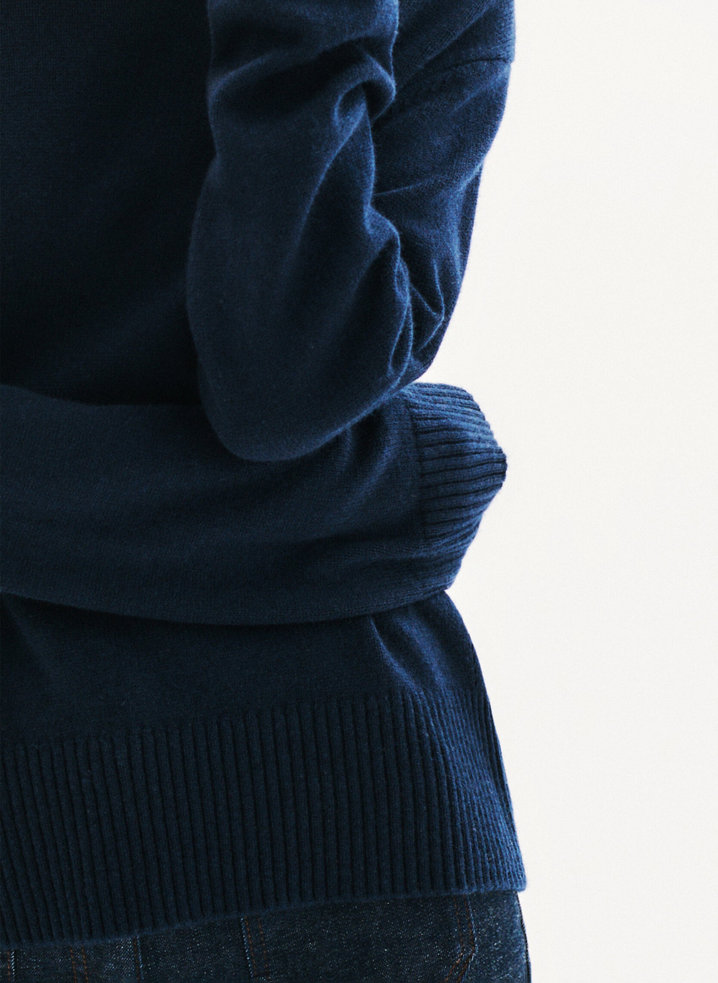 Pull droit col montant en laine mélangée CAROLL Bleu