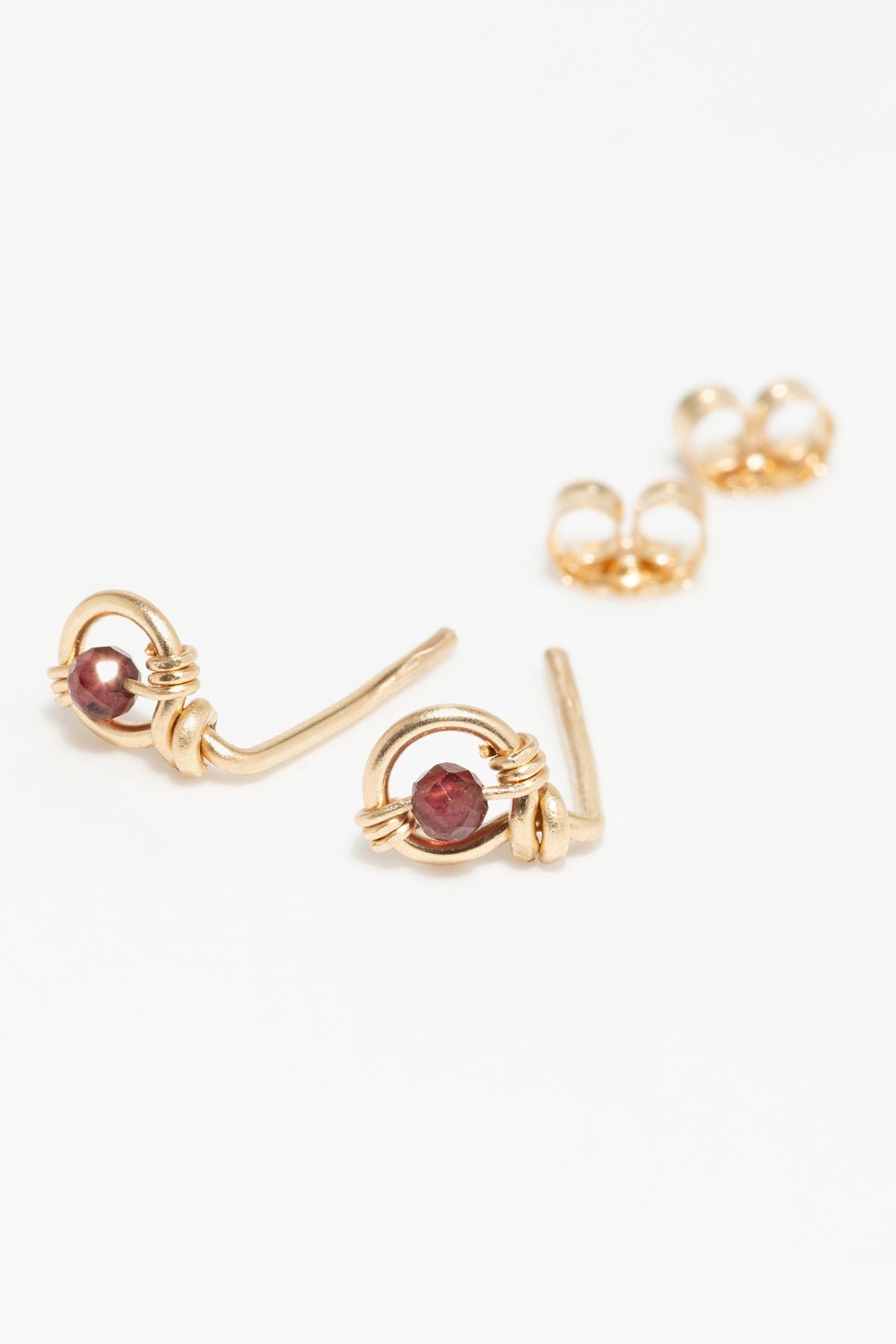 Puces pina - garnet YAY Golden