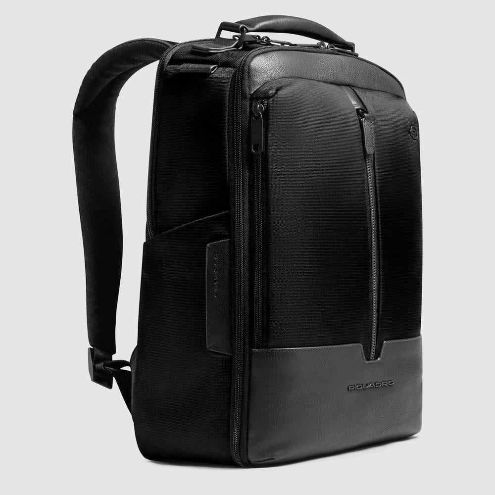 Travel laptop backpack with shockproof and RFID protection. PIQUADRO Black