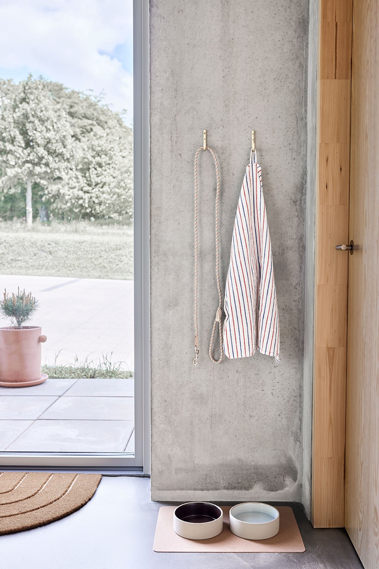 Set of 2 metal coat hooks OYOY LIVING DESIGN Green