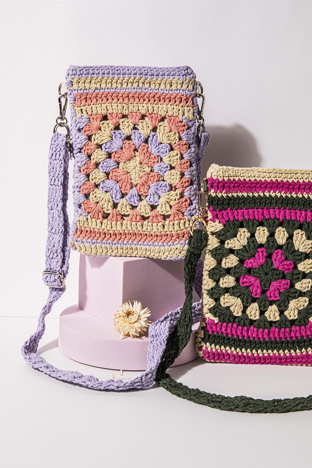 Pochette universelle de téléphone en crochet LA COQUE FRANCAISE Vert