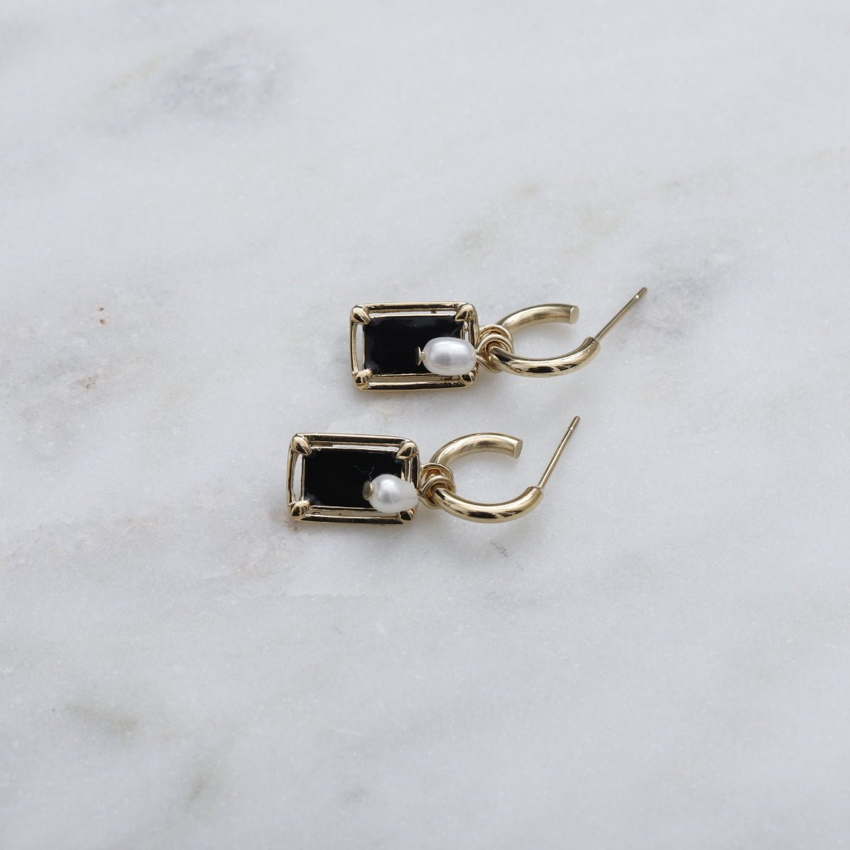 Dangling earrings Aries AEC Paris Golden