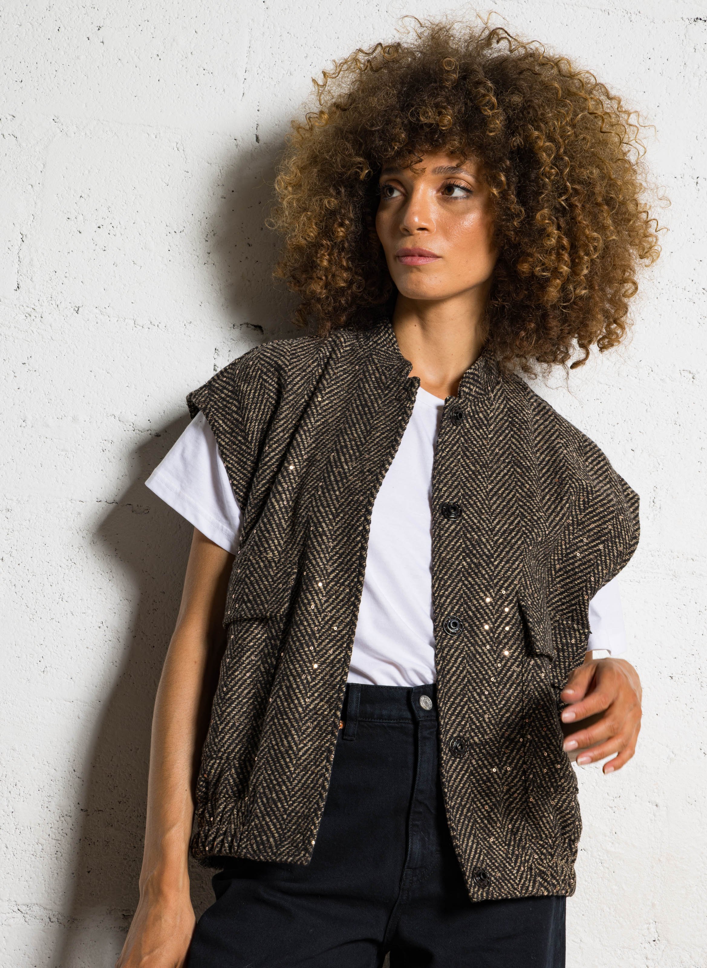 Gilet droit col montant à chevrons PLEASE Marron