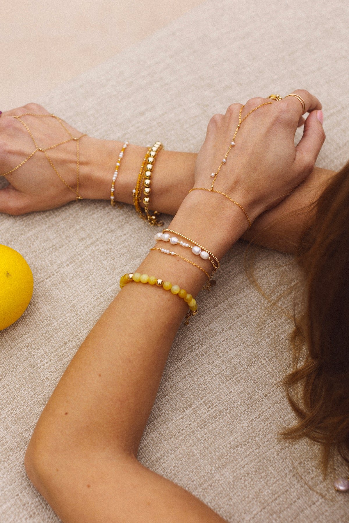 Nayla Pearl Hand Jewelry White