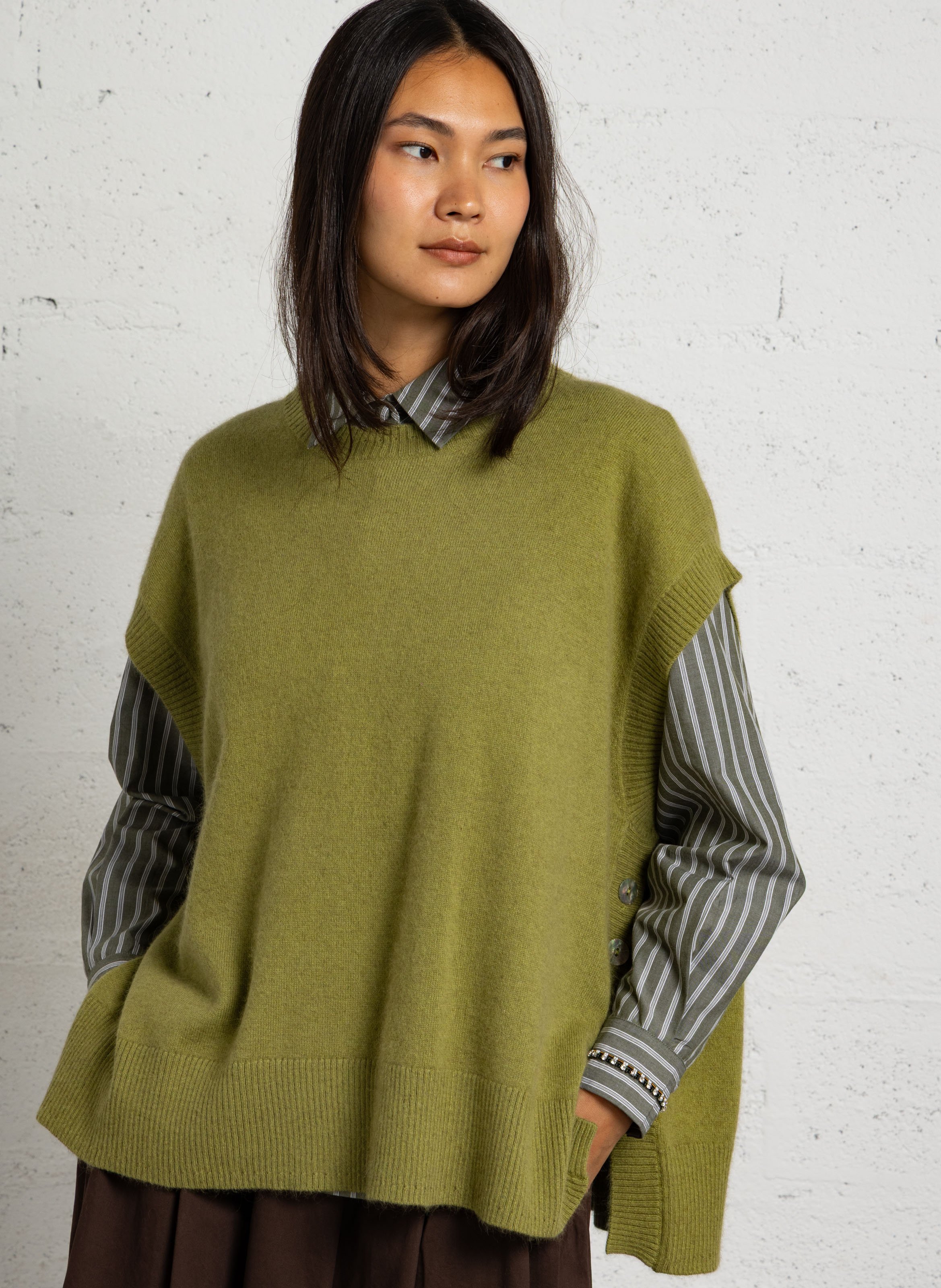 Round neck wool blend cape BELLA JONES
