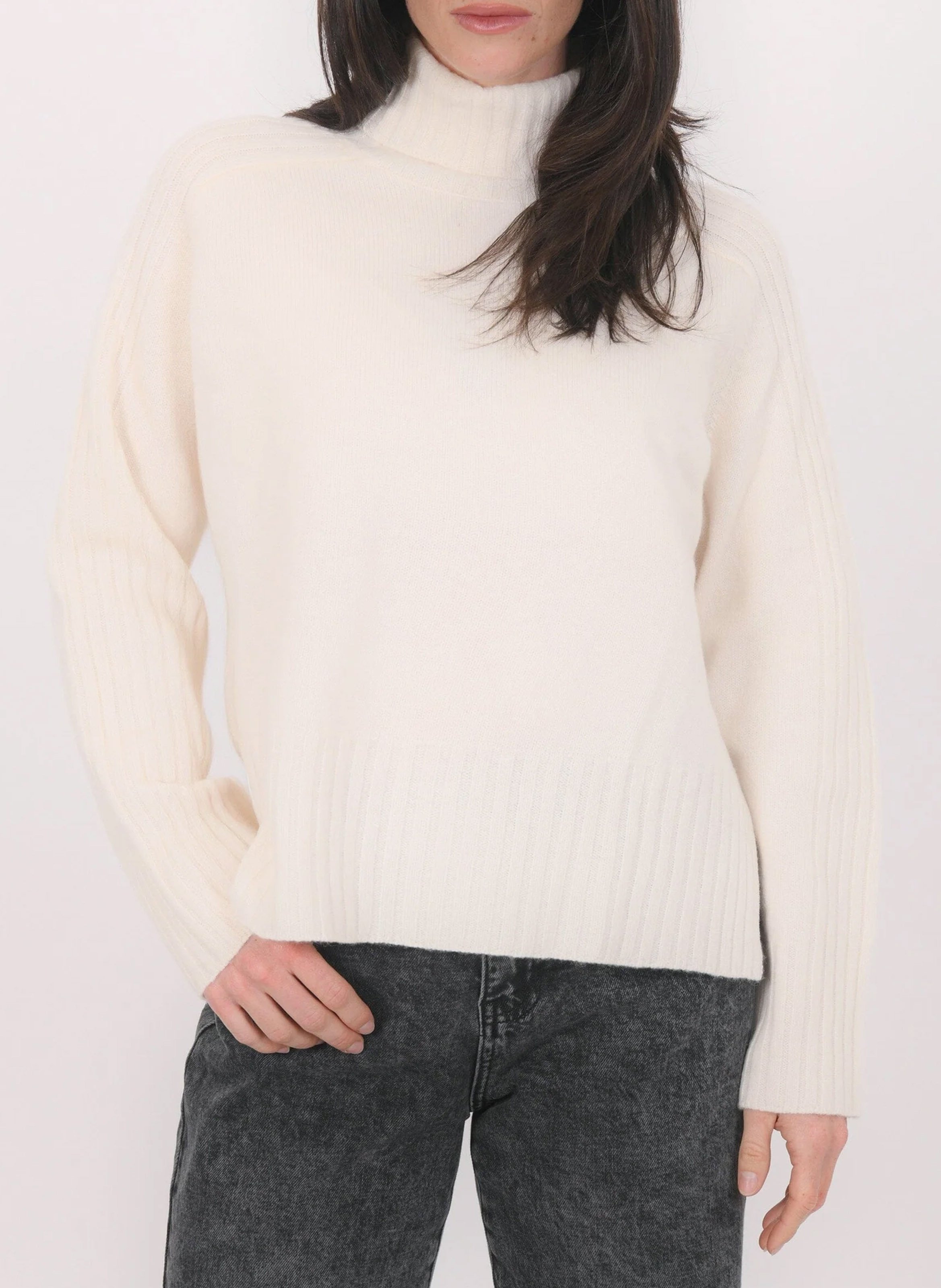 Oversize Rollkragenpullover aus Wolle und Kaschmir KOOKAI