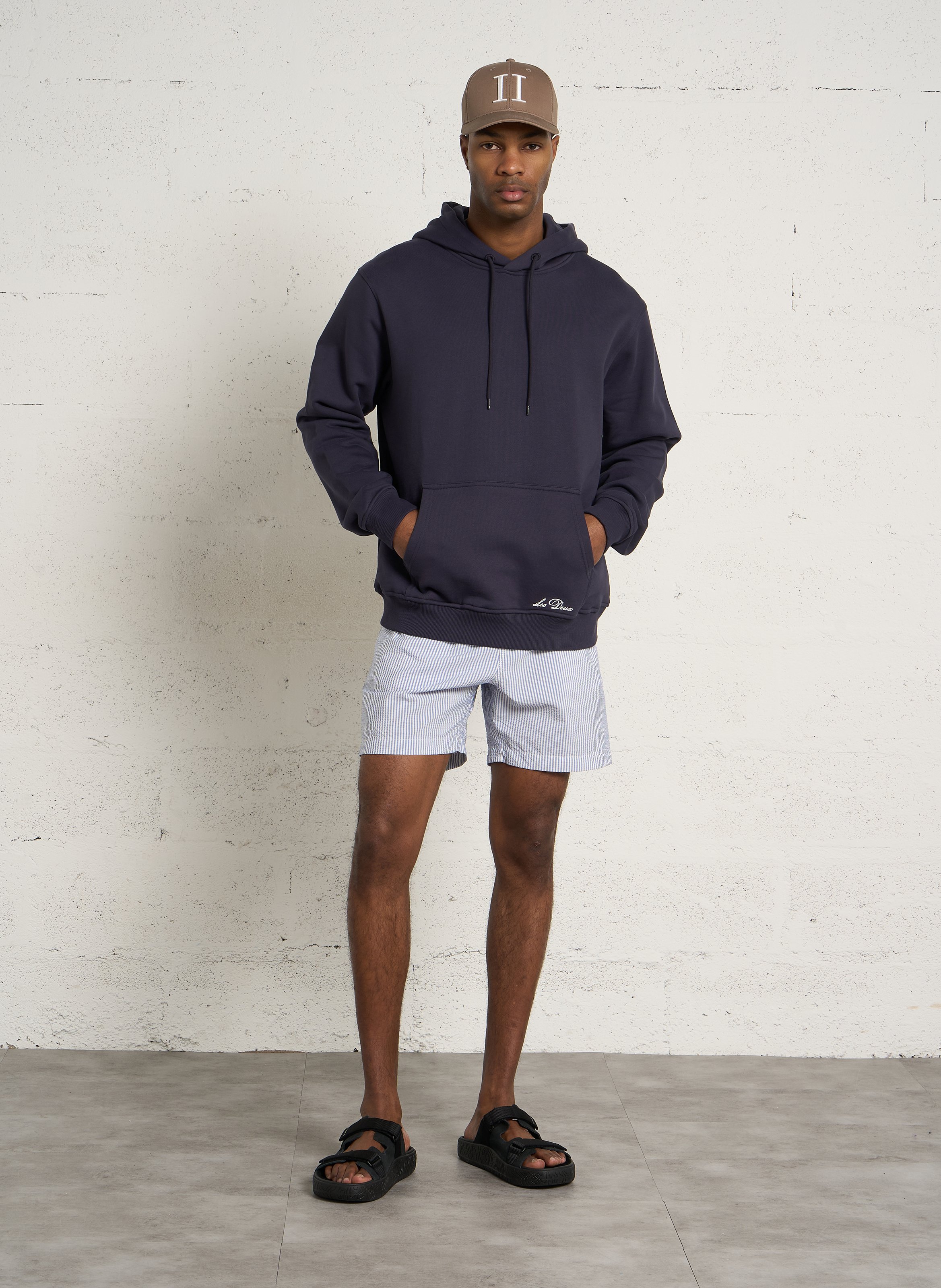 Sweat à capuche droit sérigraphié en coton organique LES DEUX Bleu