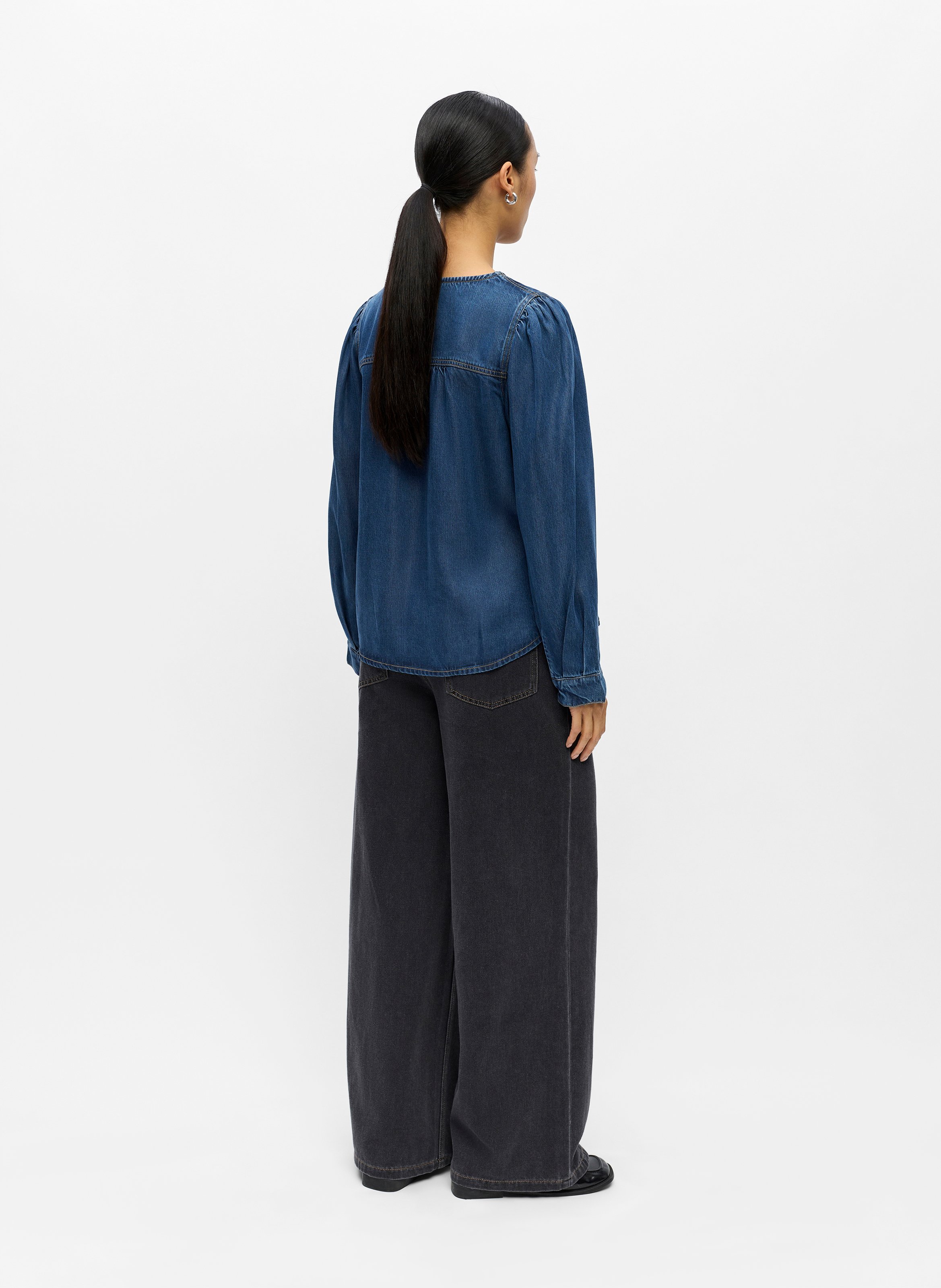 Weites Blusenshirt mit V-Ausschnitt OBJECT Blau