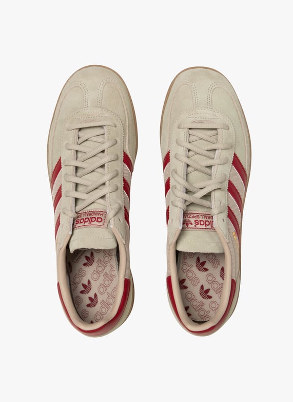 Asics Gel Pulse 13 Sneaker Putty Grey team Victory Red wonder Beige Adidas Herren IF9529 PUTGRE TMVIRE WONBEI PUTTY GREY TEAM VICTORY RED WONDER BEIGE Place des Tendances Deutschland